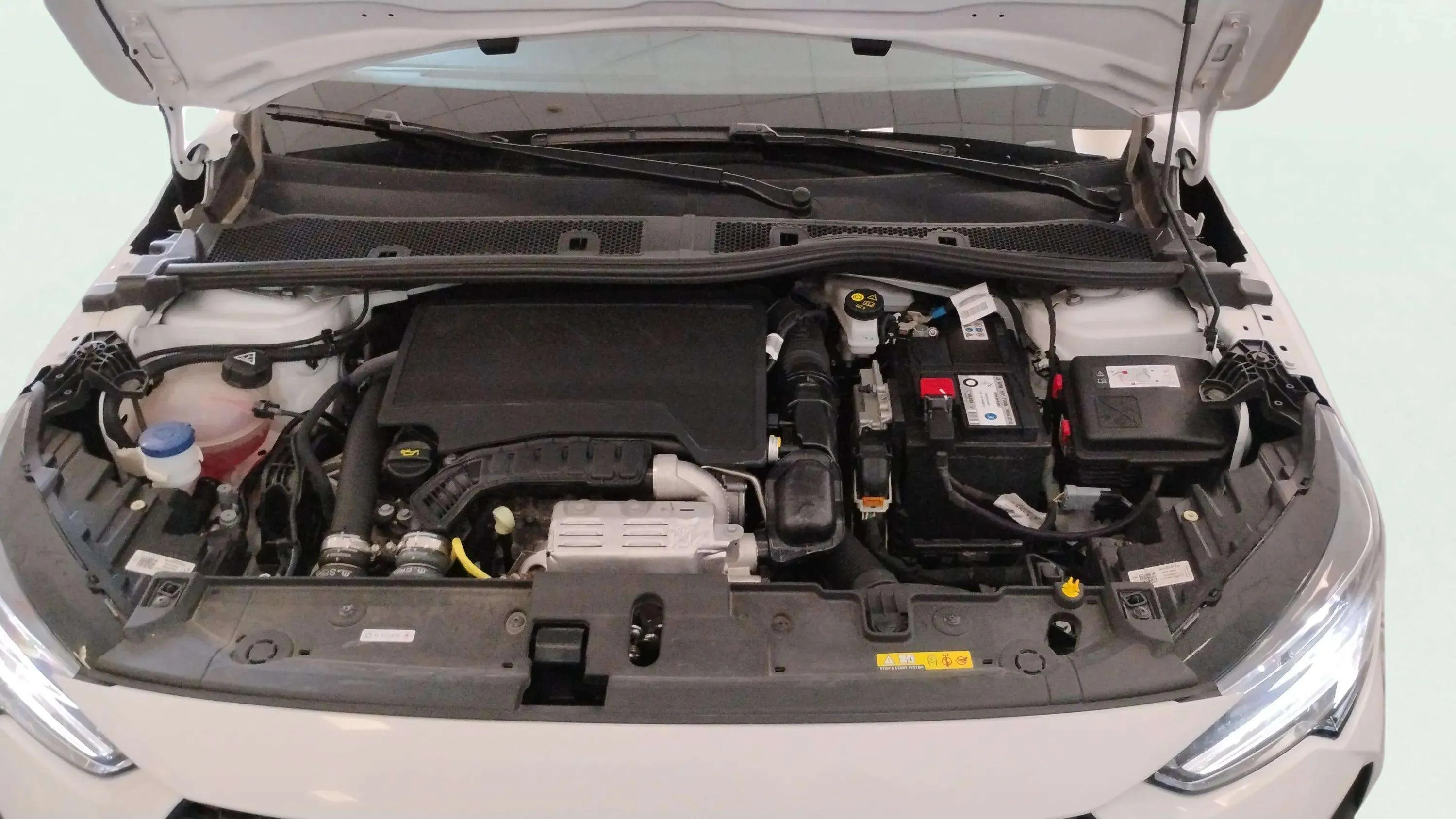 Opel Corsa 1.2T XHL Elegance - foto 17