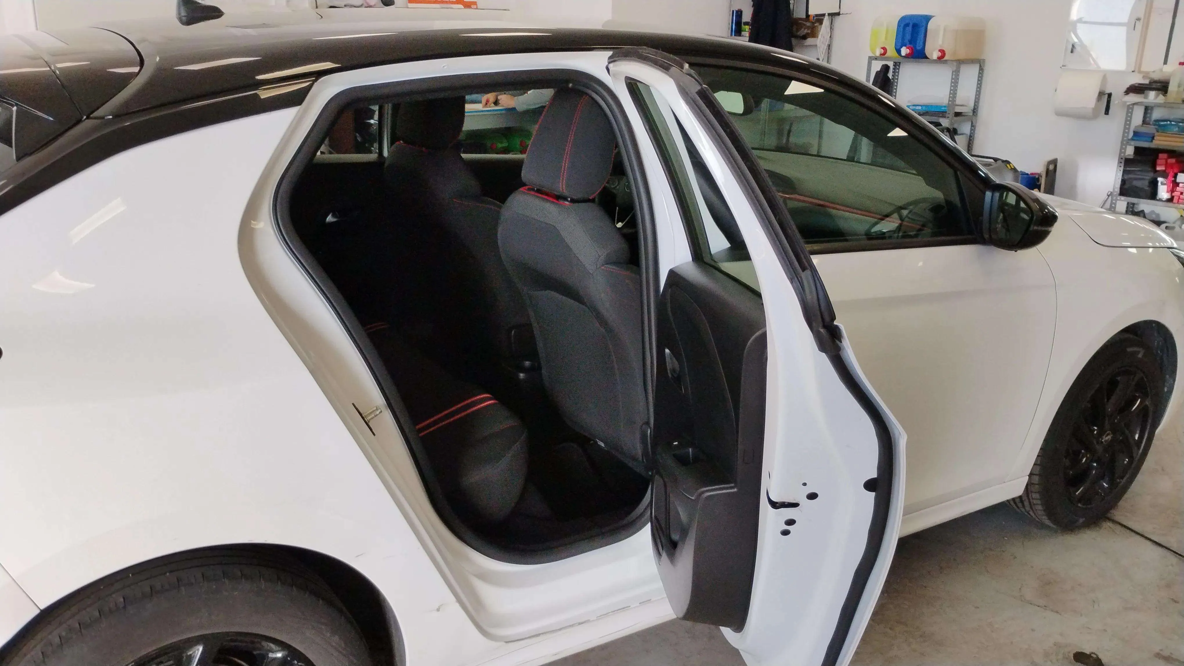 Opel Corsa 1.2T XHL Elegance - foto 14