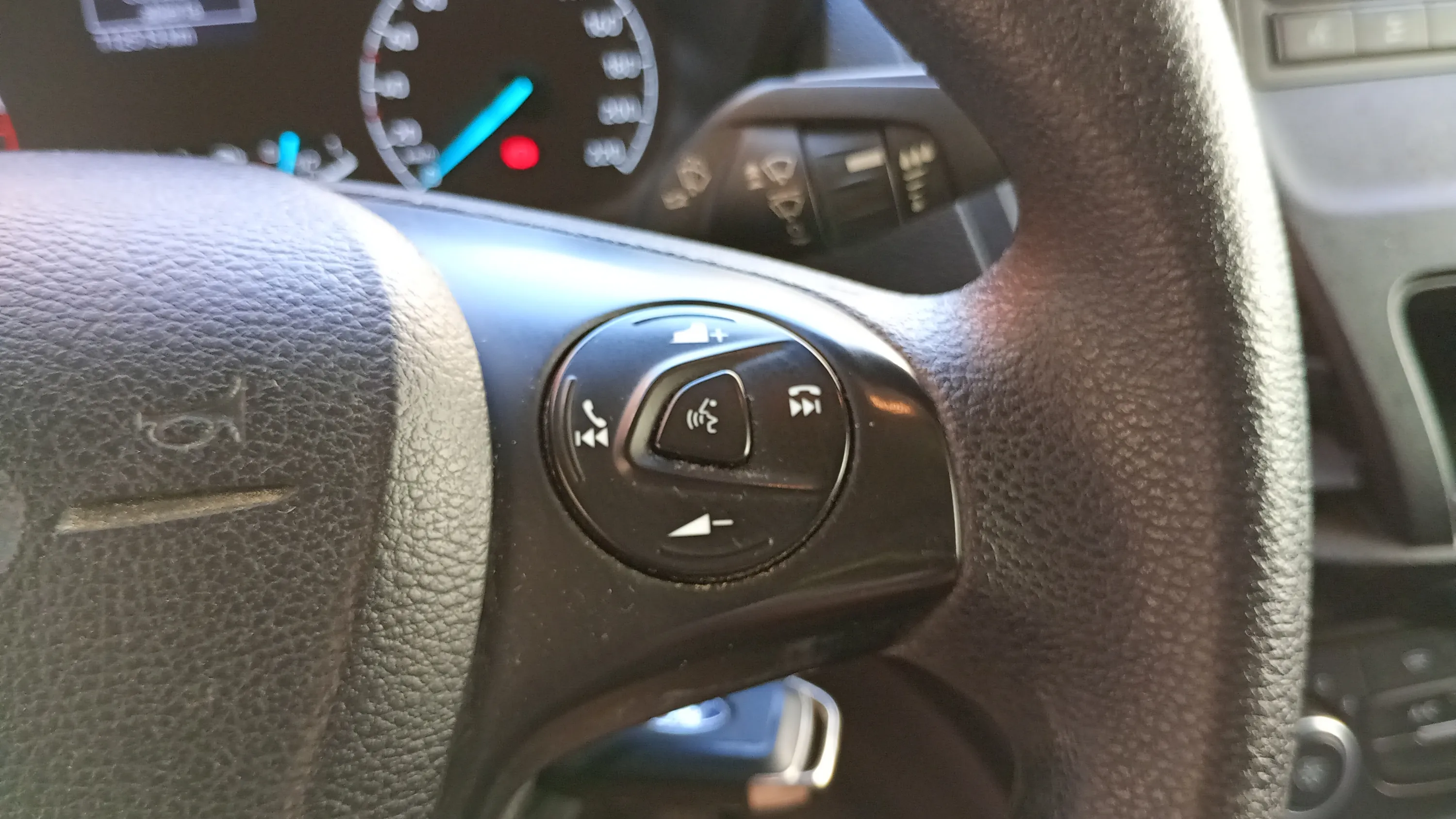 Ford Transit Connect Van 1.0 EcoBoost Ambiente 200 L1 - foto 10