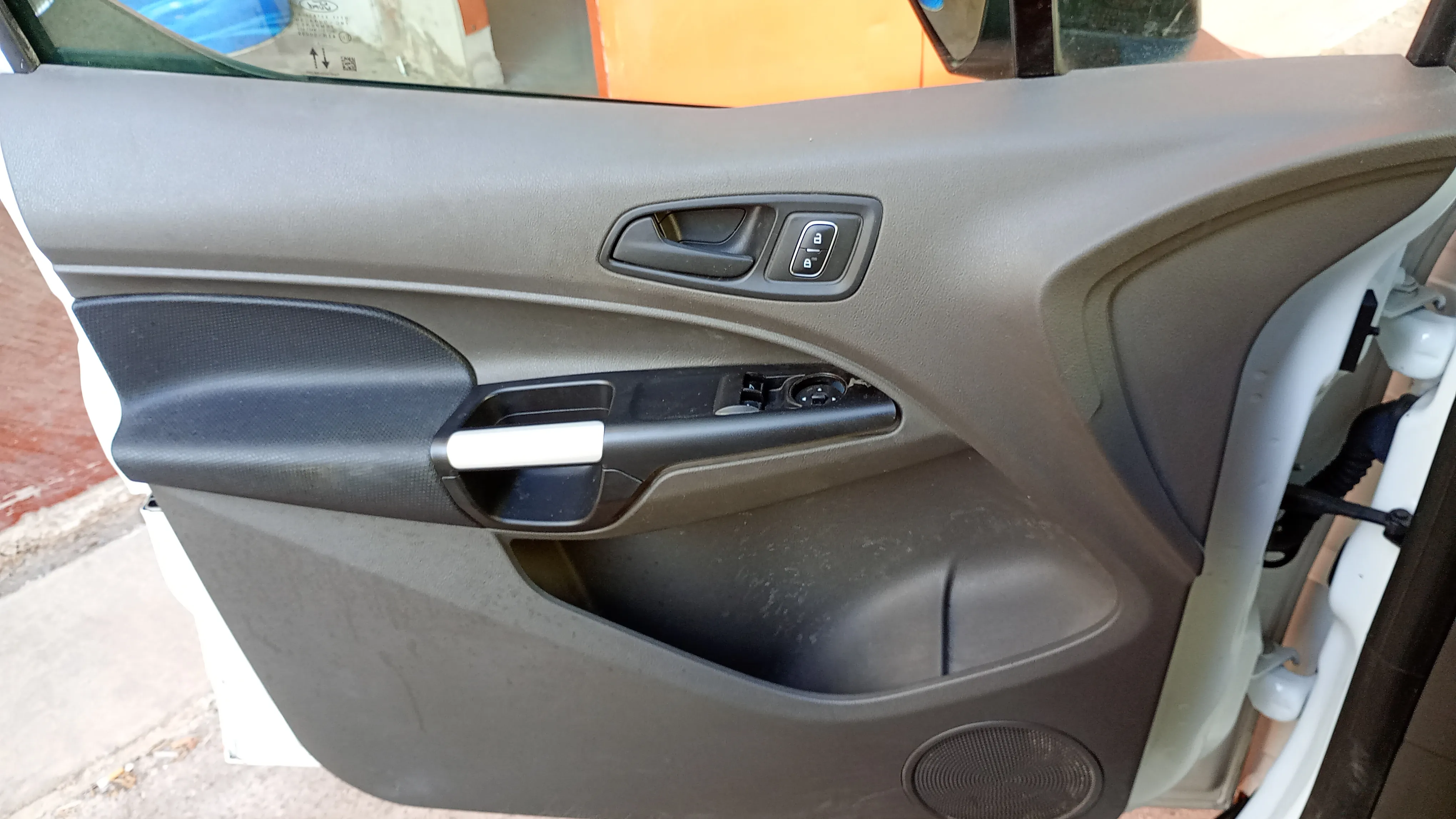 Ford Transit Connect Van 1.0 EcoBoost Ambiente 200 L1 - foto 12