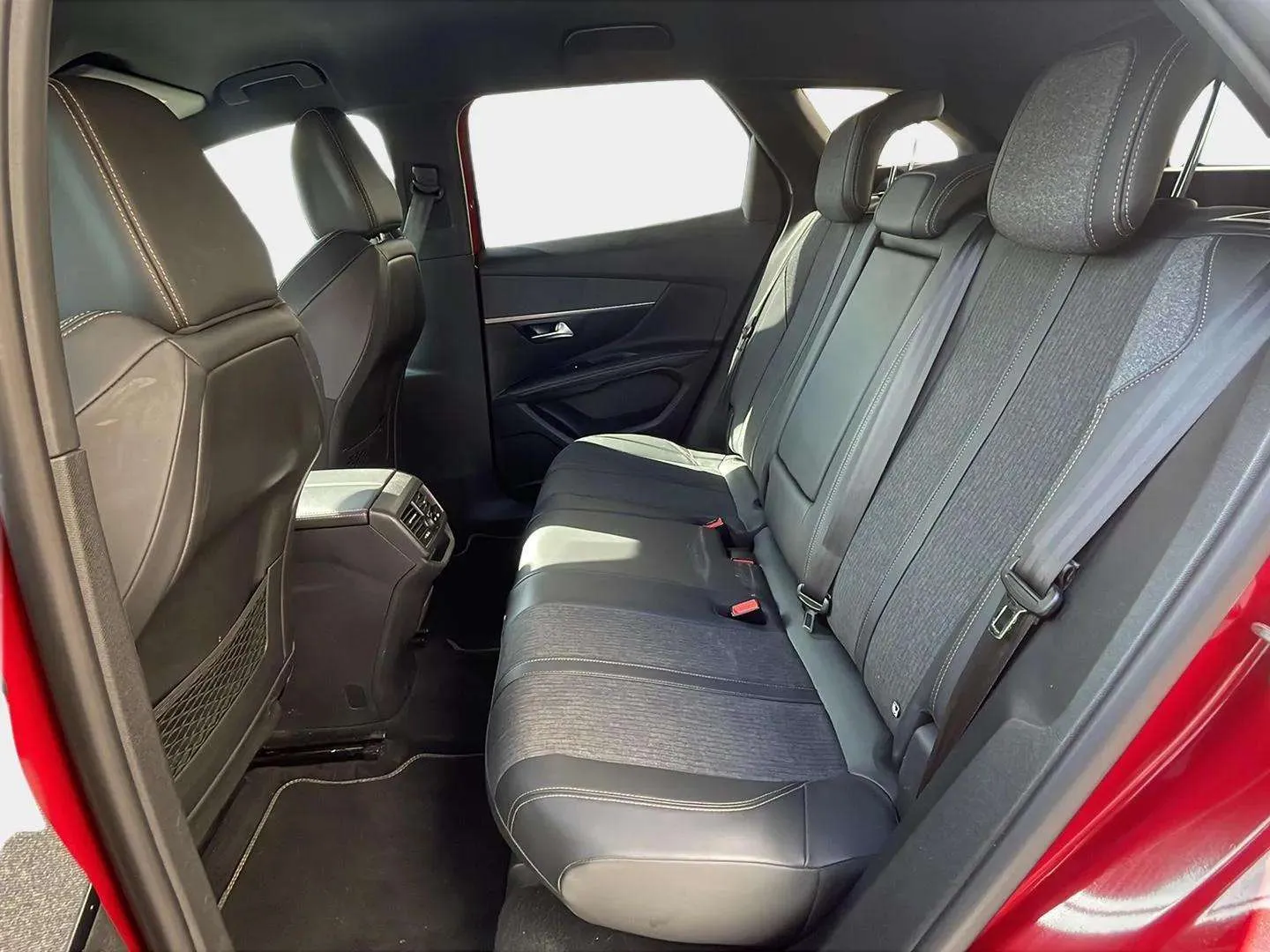 Peugeot 3008 1.2 PureTech GT Line EAT8 - foto 11