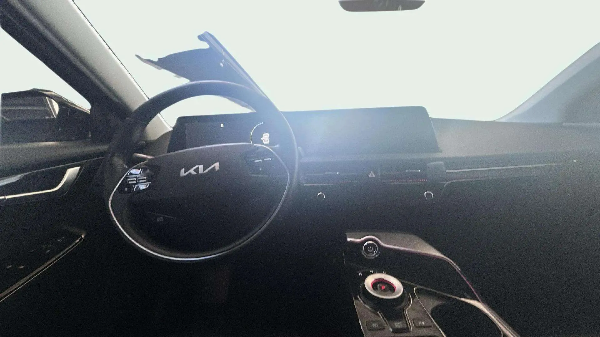 Kia EV6 Air 77,4kWh RWD (Long Range) - foto 8
