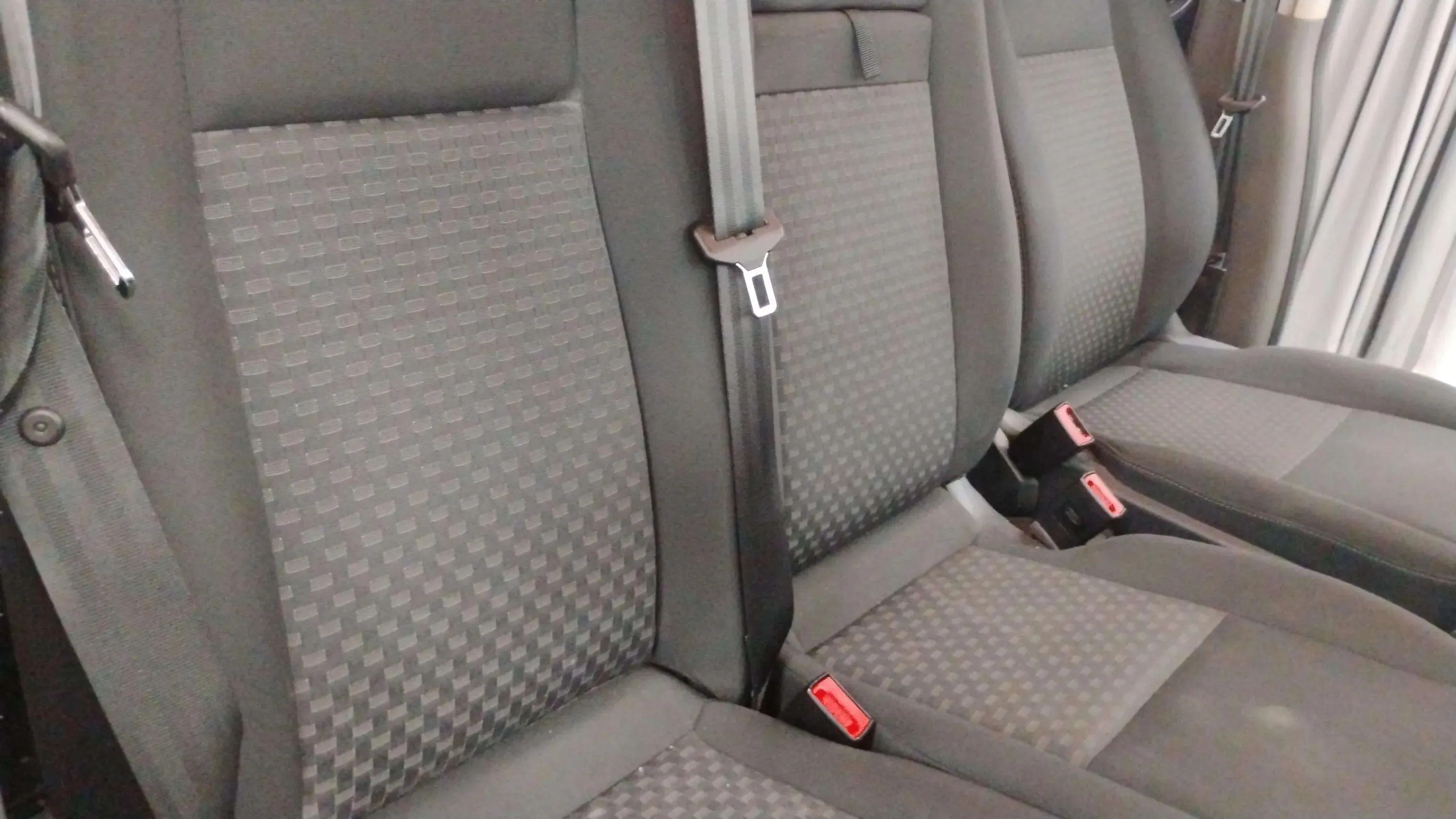 Ford Transit Custom Kombi 2.0 TDCi 320 L1 Sport - foto 19