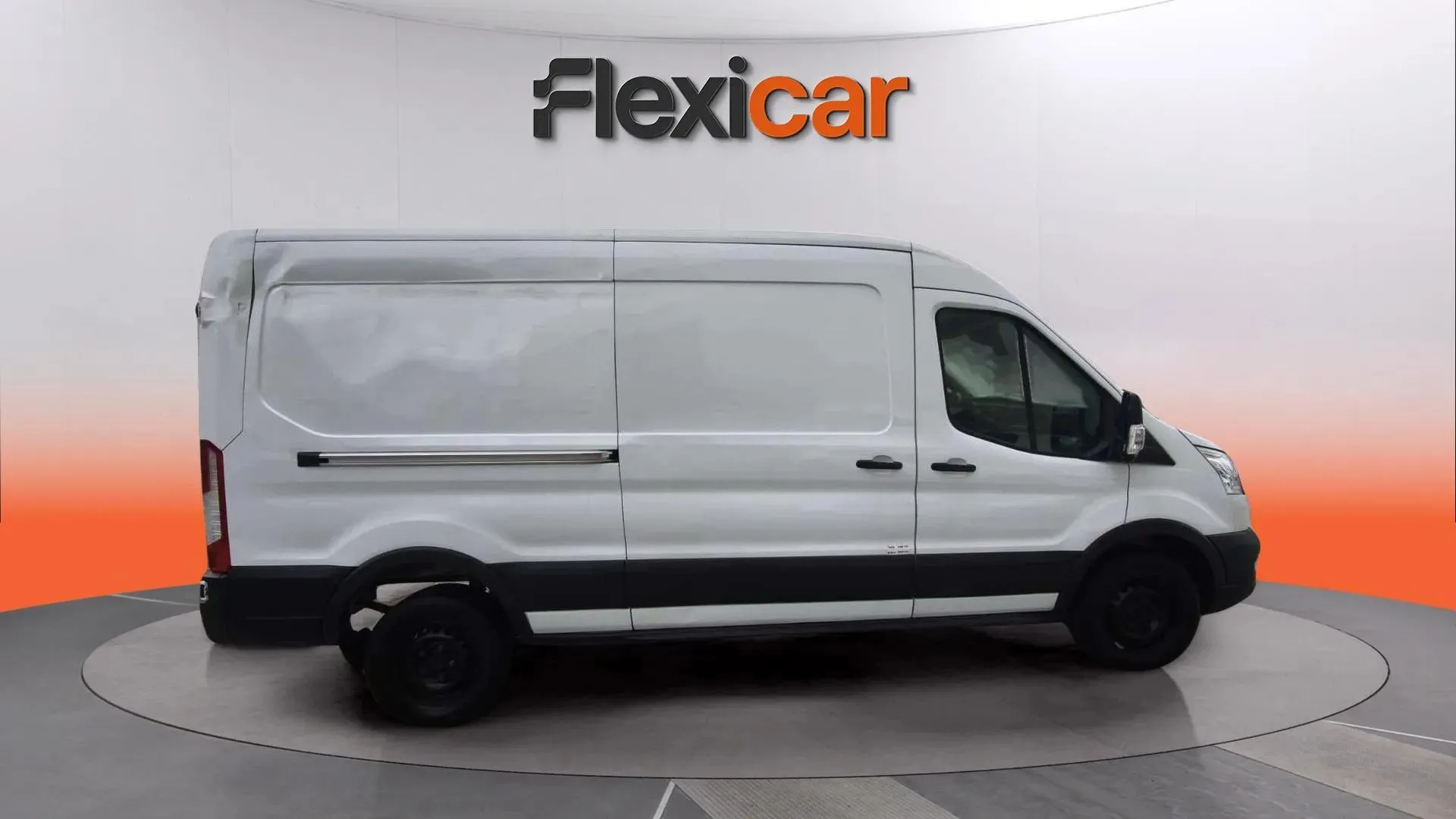 Ford Transit 2.0 EcoBlue L2H2 - foto 8