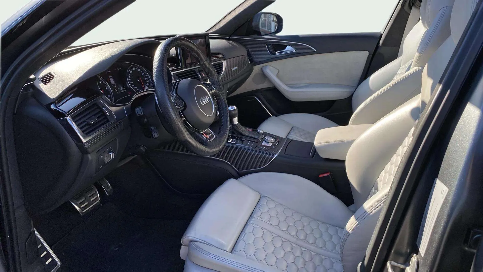 Audi RS6 4.0 TFSI quattro Tiptronic - foto 12