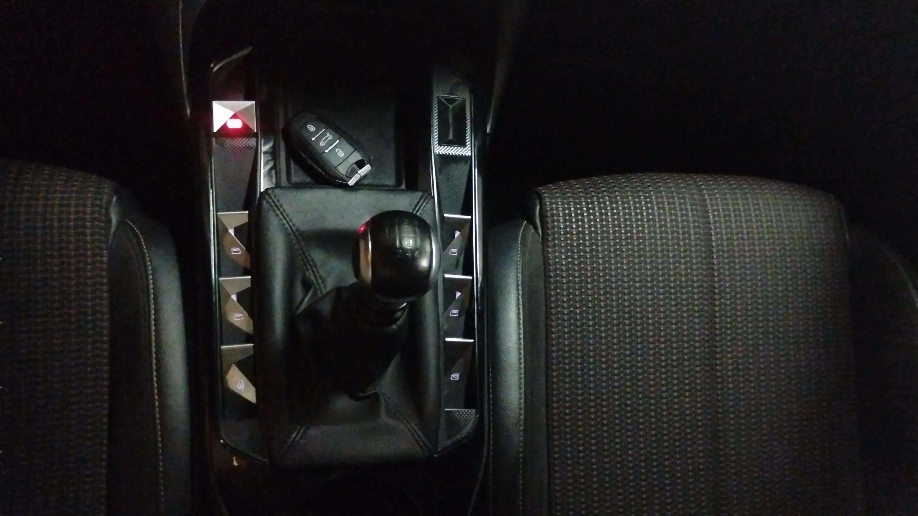 DS DS 3 Crossback PureTech Performance Line - foto 22