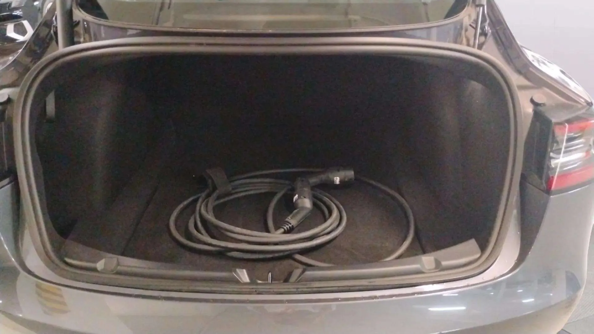Tesla Model 3 RWD - foto 16