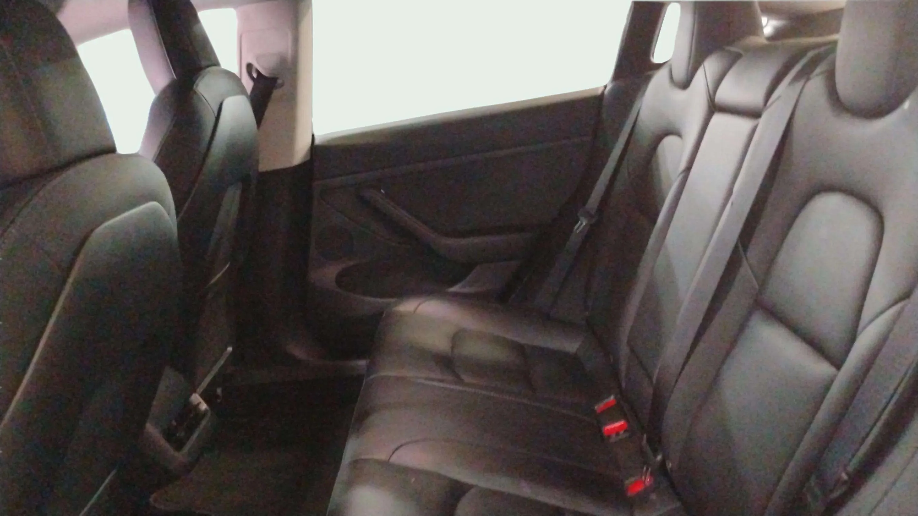 Tesla Model 3 RWD - foto 15