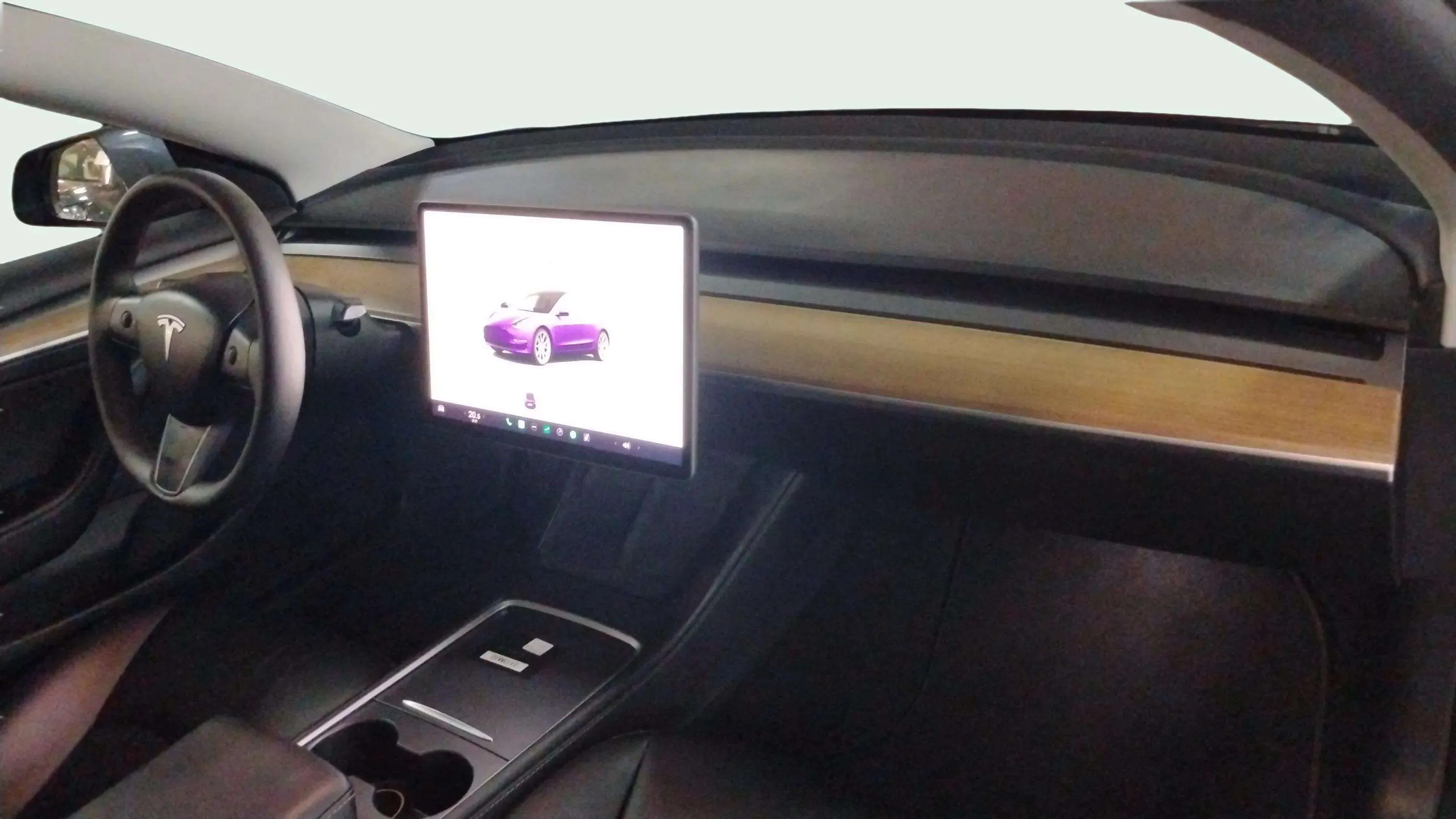 Tesla Model 3 RWD - foto 11