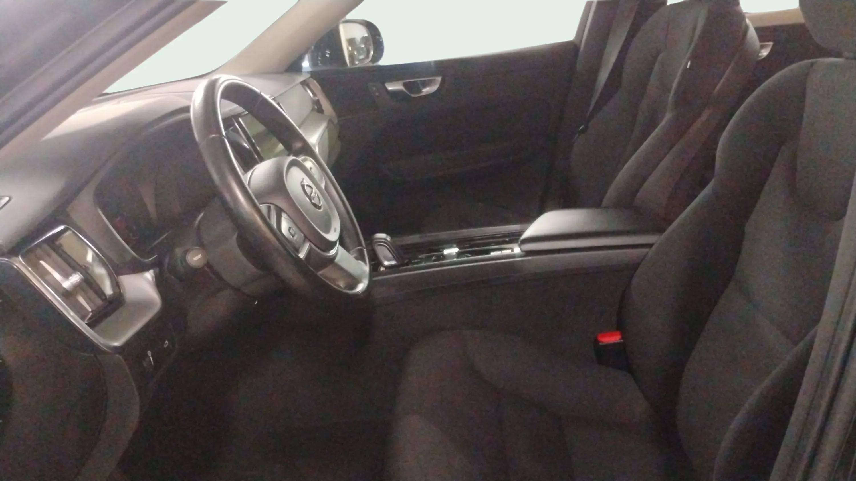 Volvo XC60 2.0 B4 D AWD Business Plus - foto 6