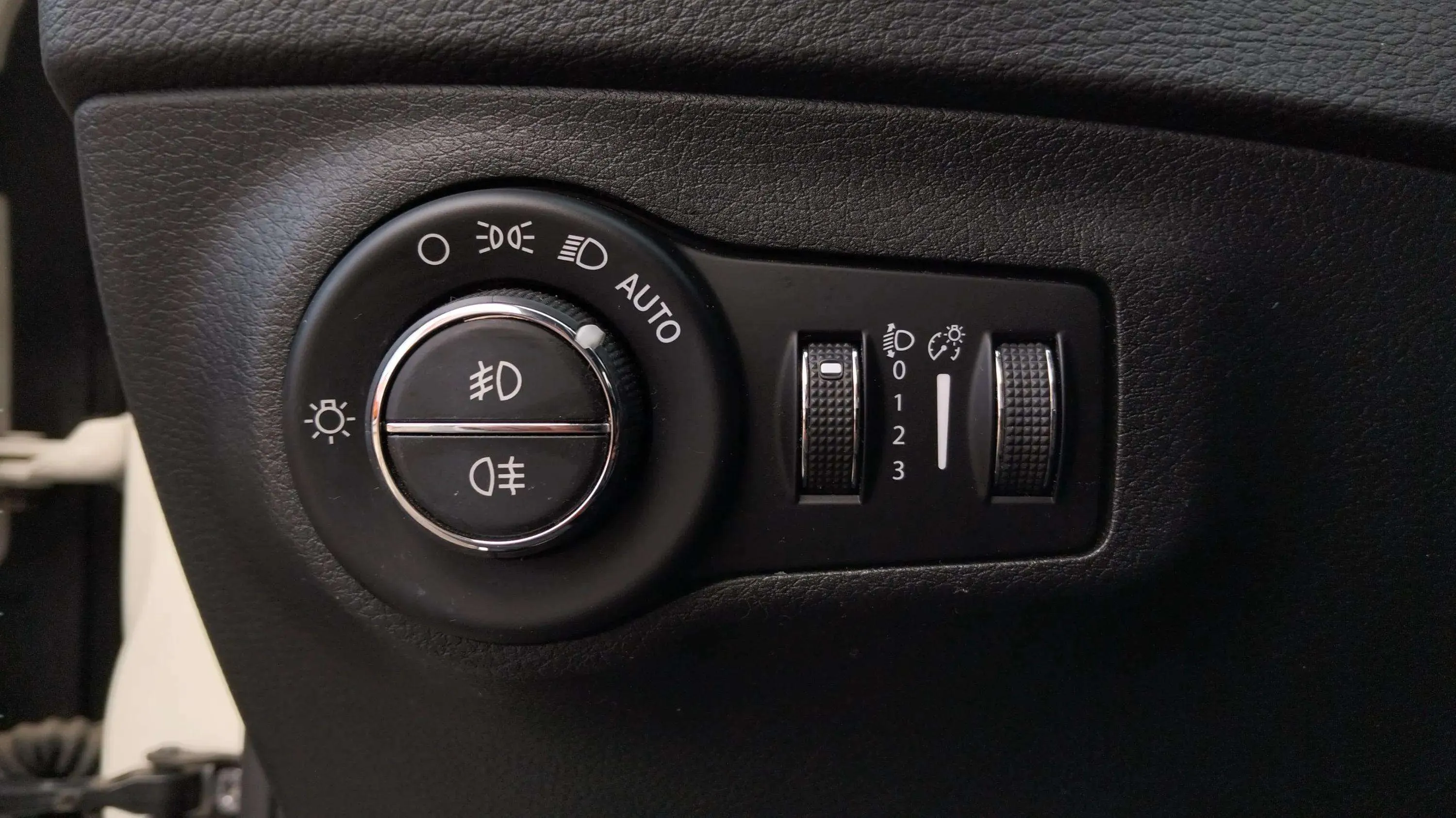 Jeep Compass 1.4 Mair Limited 4x4 AD - foto 31