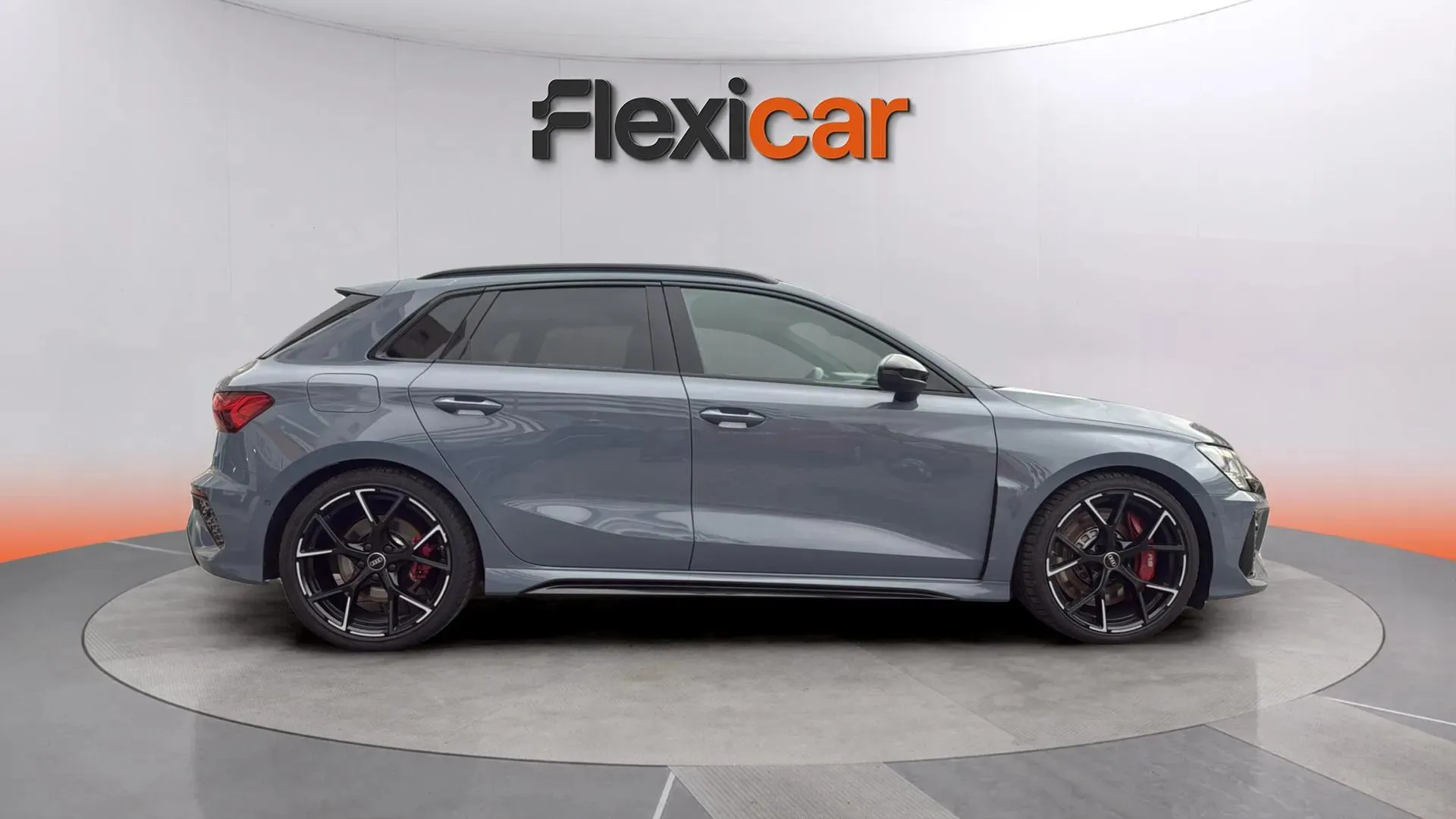 Audi A3 RS3 Sportback TFSI quattro S tron - foto 4