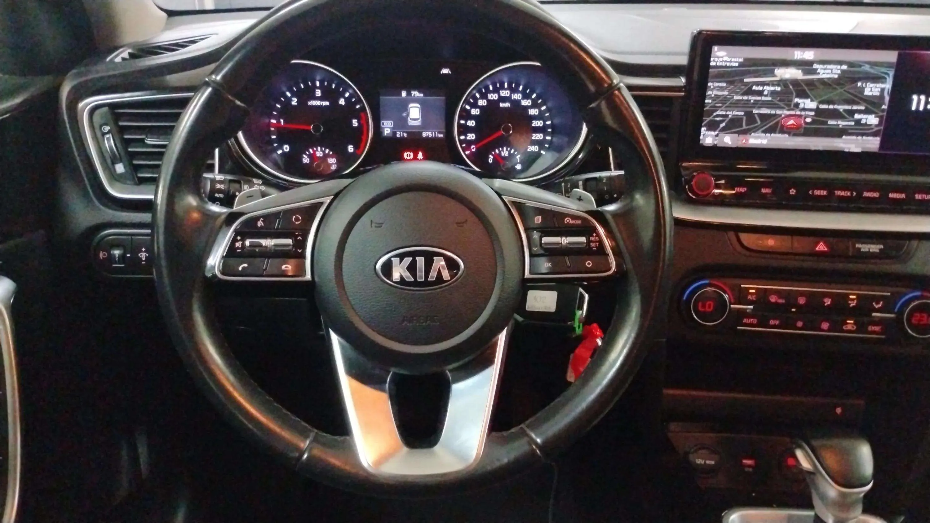 Kia Ceed Tourer 1.6 MHEV Tech DCT - foto 31