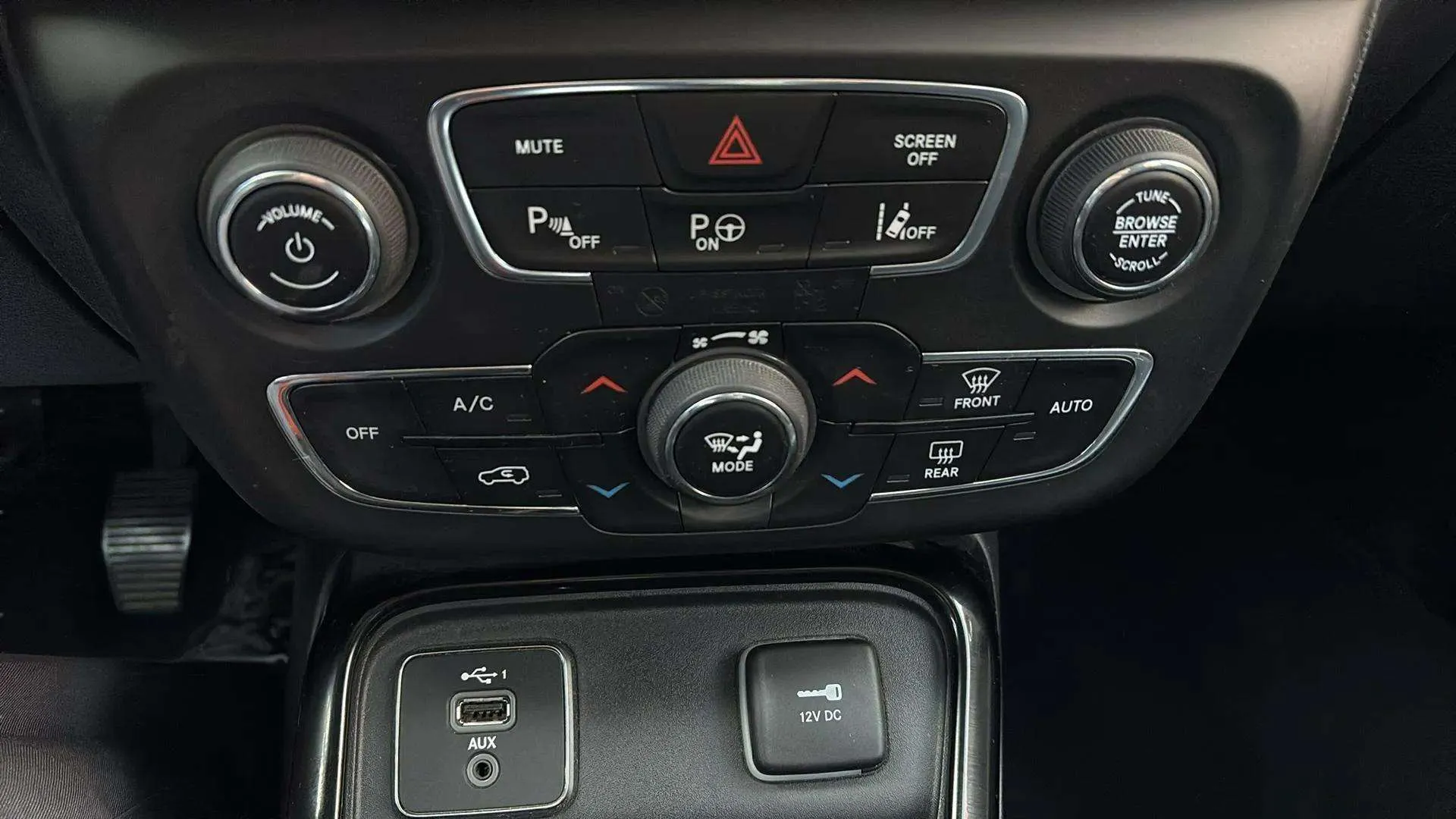 Jeep Compass 1.4 Mair Limited 4x2 - foto 19