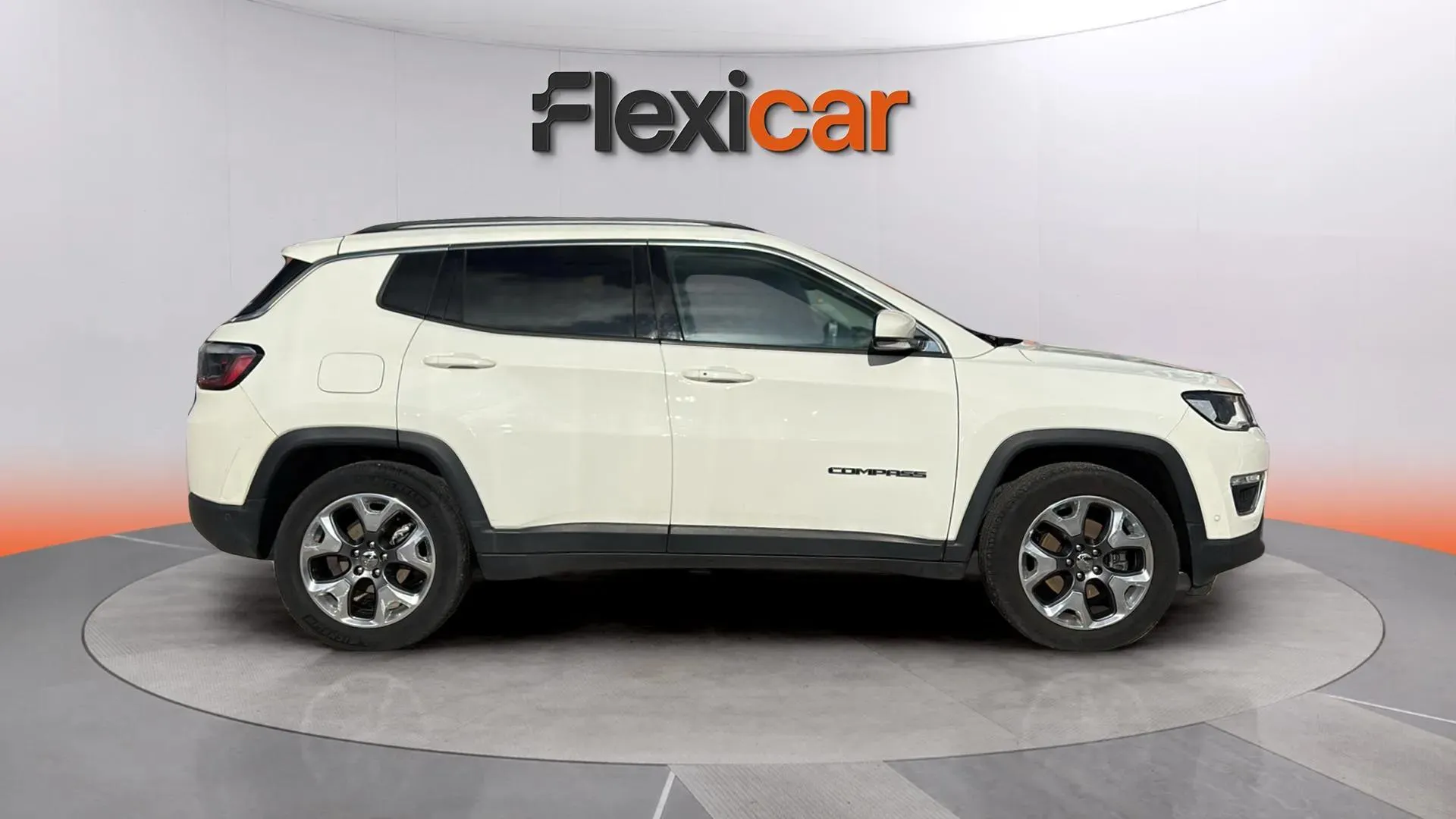 Jeep Compass 1.4 Mair Limited 4x2 - foto 8