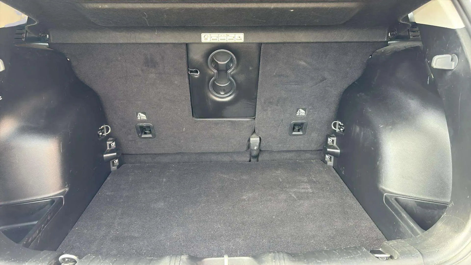 Jeep Compass 1.4 Mair Limited 4x2 - foto 15