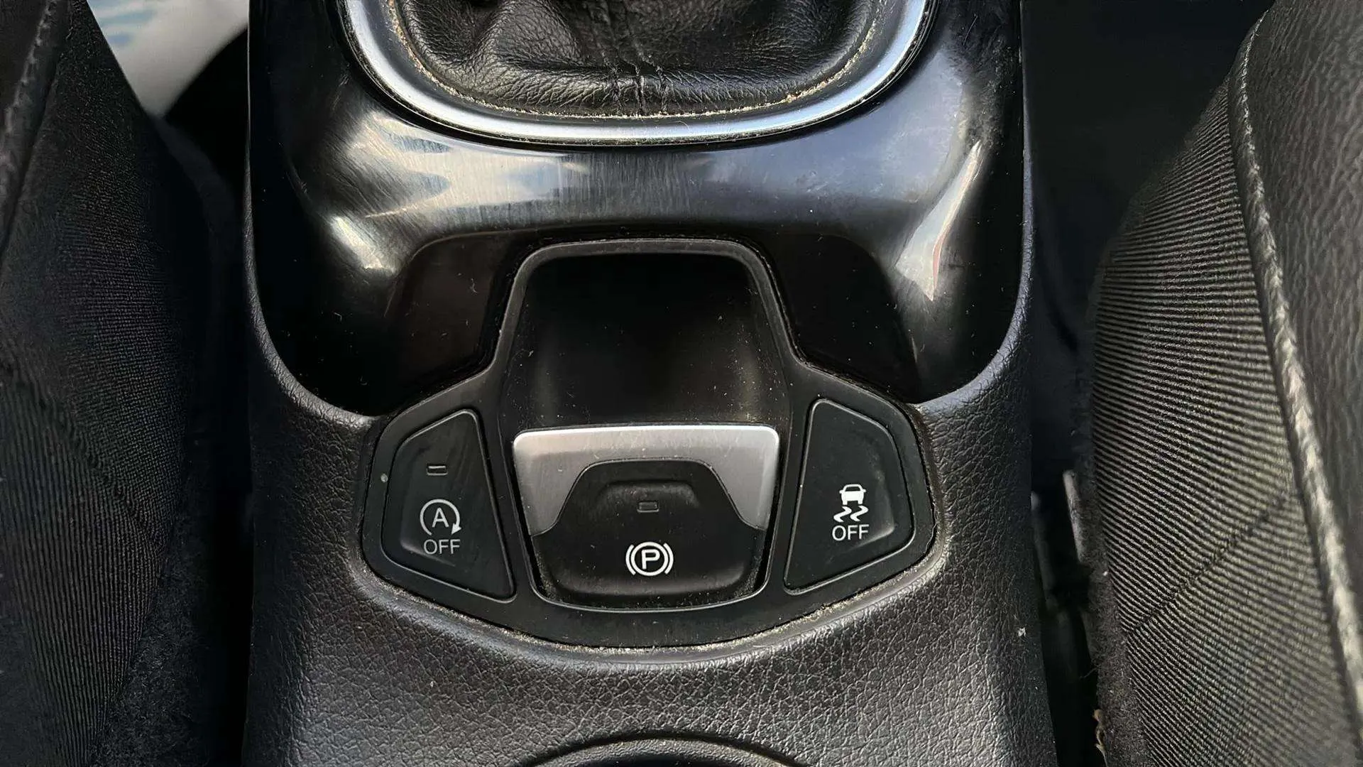 Jeep Compass 1.4 Mair Limited 4x2 - foto 20