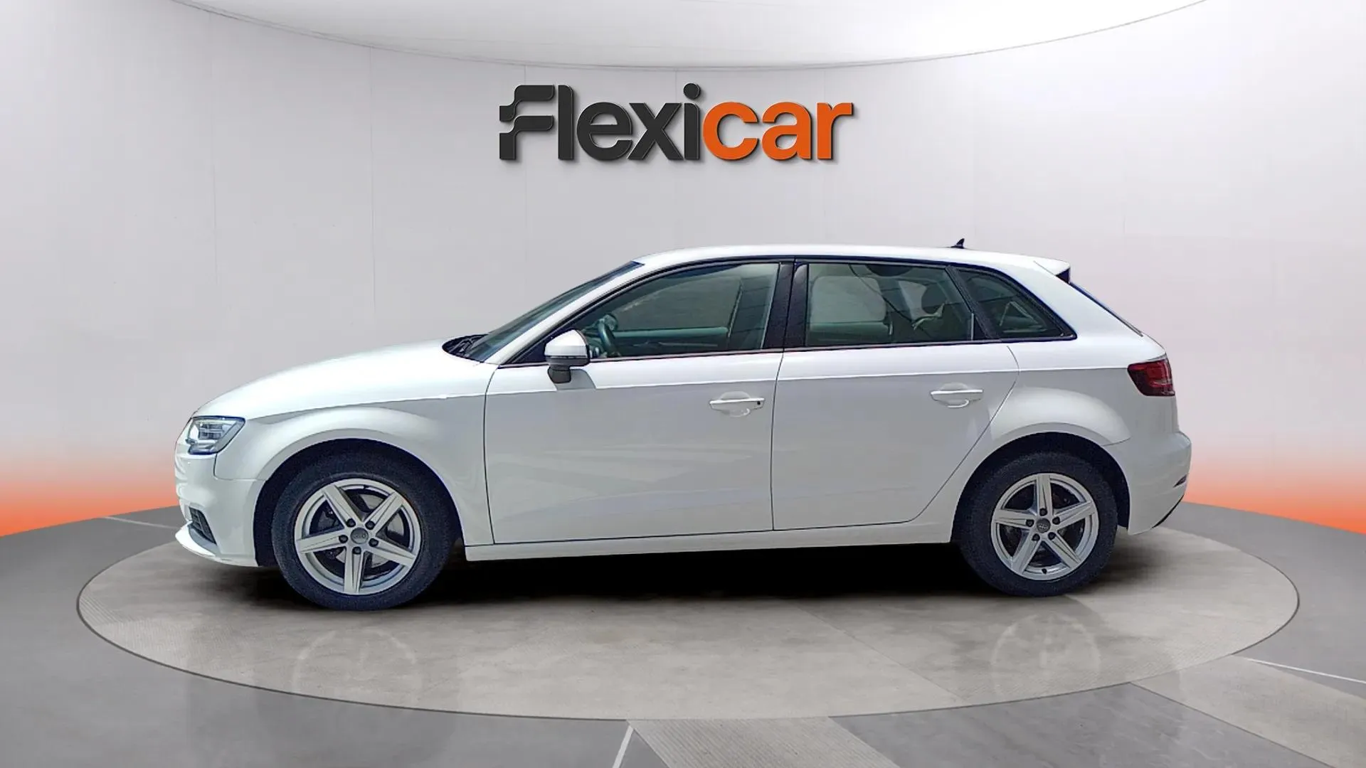 Audi A3 30 TFSI S tronic Sportback - foto 4