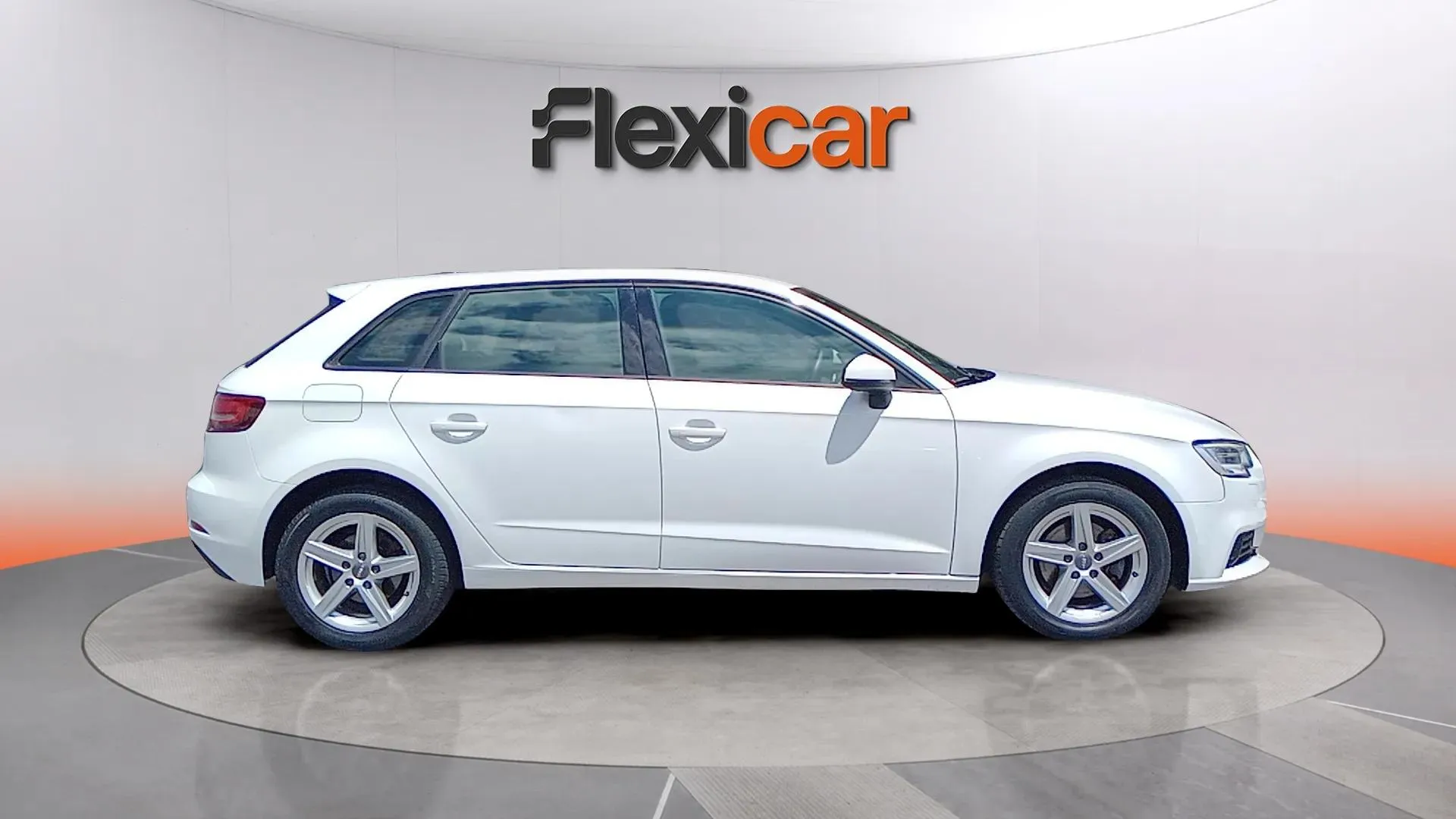 Audi A3 30 TFSI S tronic Sportback - foto 3