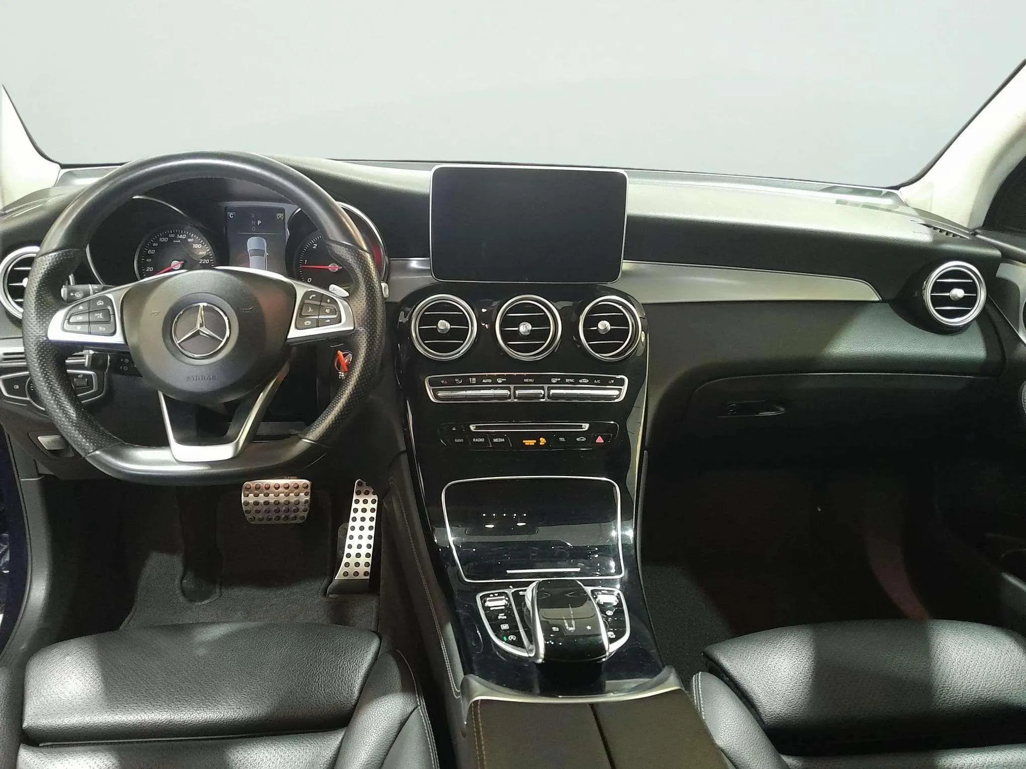 Mercedes-Benz GLC 220 d 4MATIC - foto 9