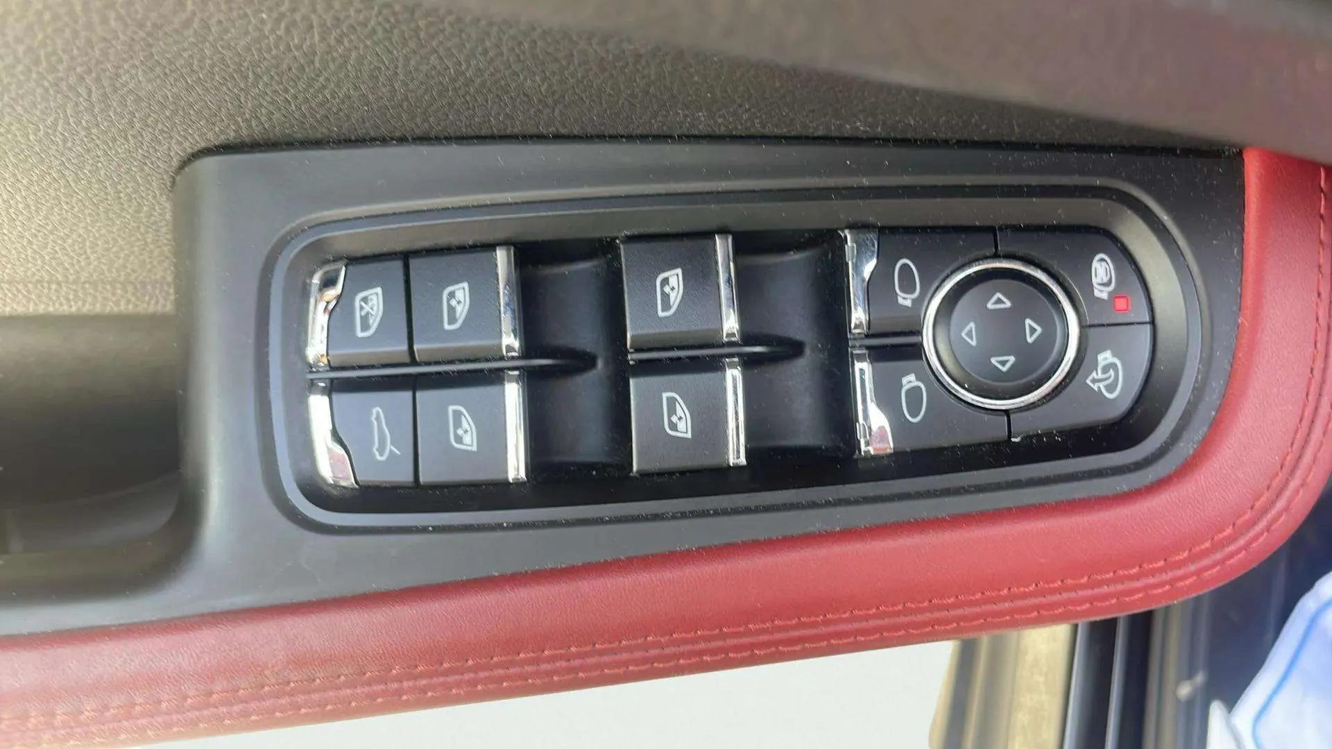 Porsche Macan S Diesel - foto 16