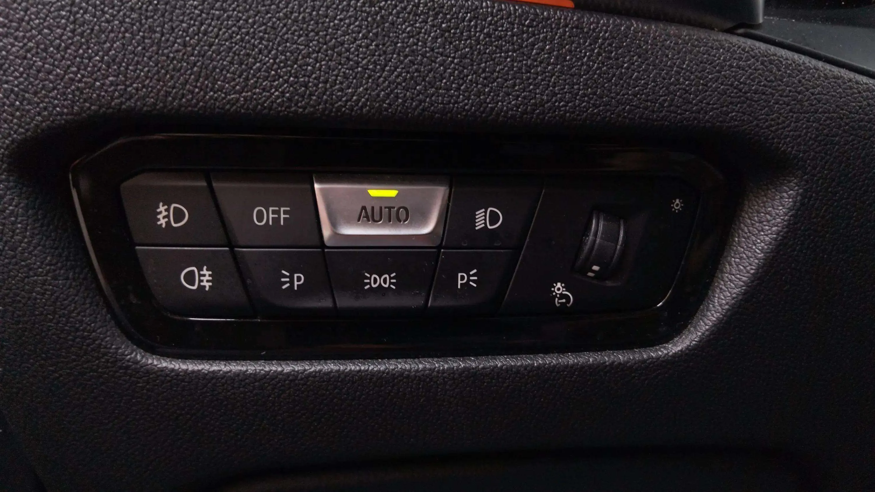 BMW Serie 3 318d - foto 19
