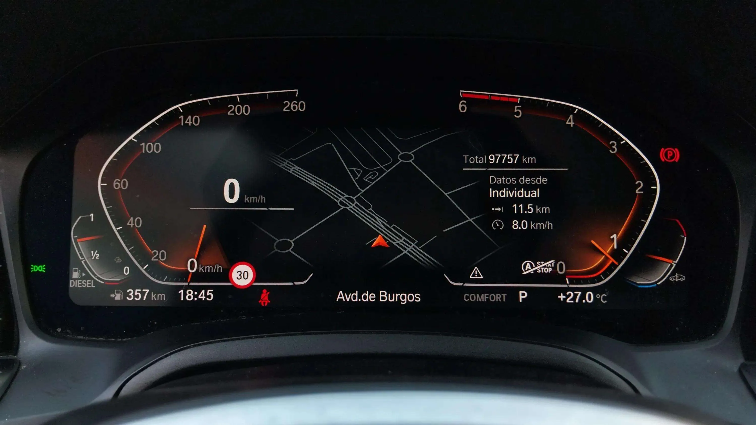 BMW Serie 3 318d - foto 13