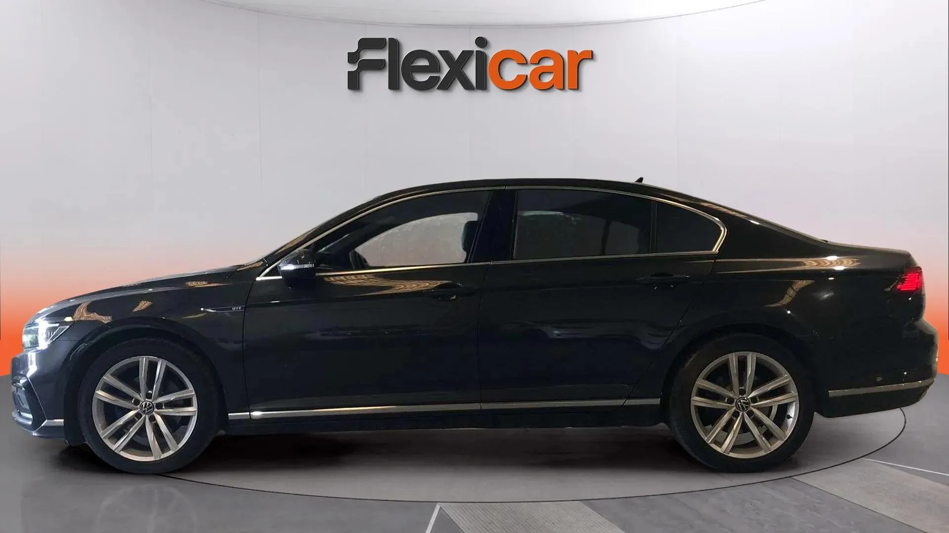 Volkswagen Passat GTE 1.4 TSI e-Power DSG - foto 5