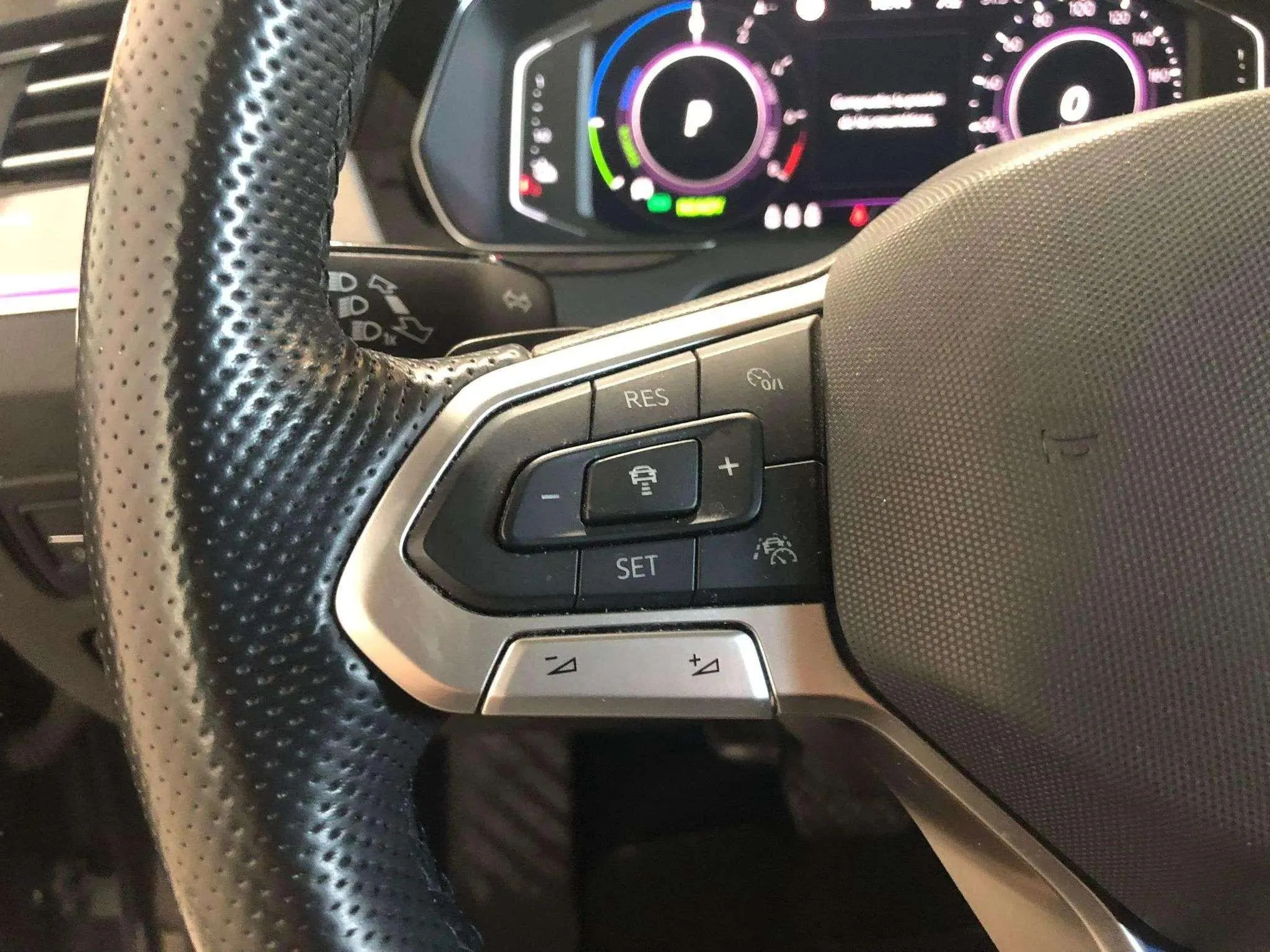 Volkswagen Passat GTE 1.4 TSI e-Power DSG - foto 17