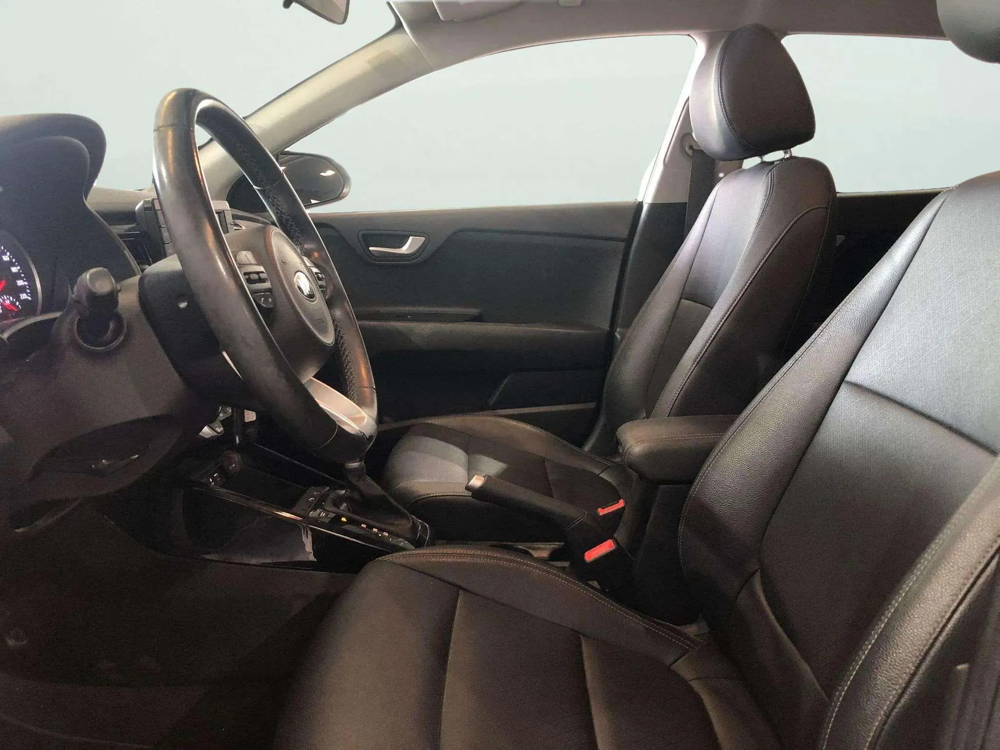 Kia Stonic 1.0 T-GDi Drive DCT - foto 8