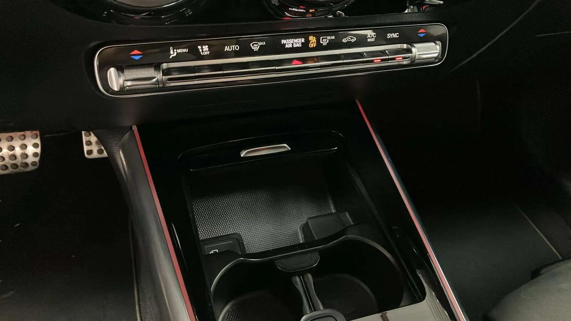 Mercedes-Benz GLA 200 D - foto 20