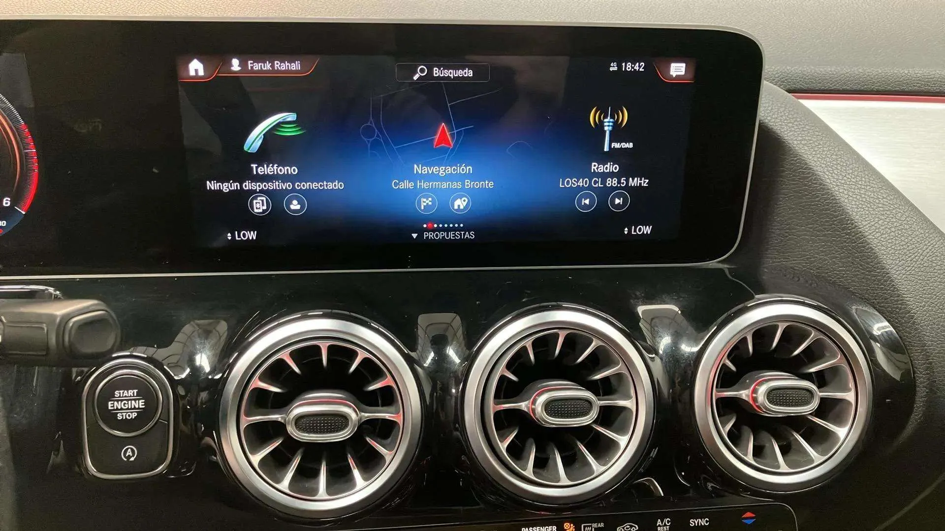 Mercedes-Benz GLA 200 D - foto 18