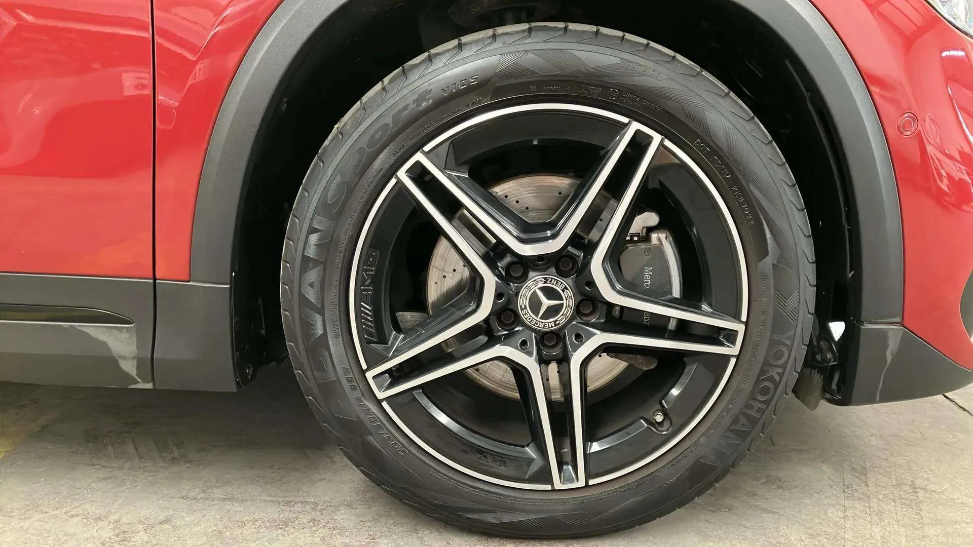 Mercedes-Benz GLA 200 D - foto 25