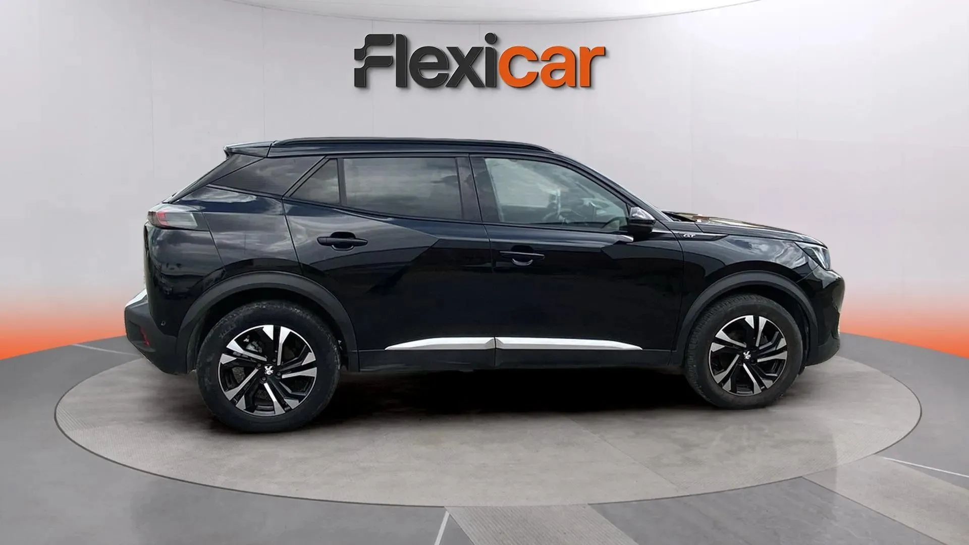 Peugeot 2008 GT Pack PureTech 130 EAT8 - foto 8