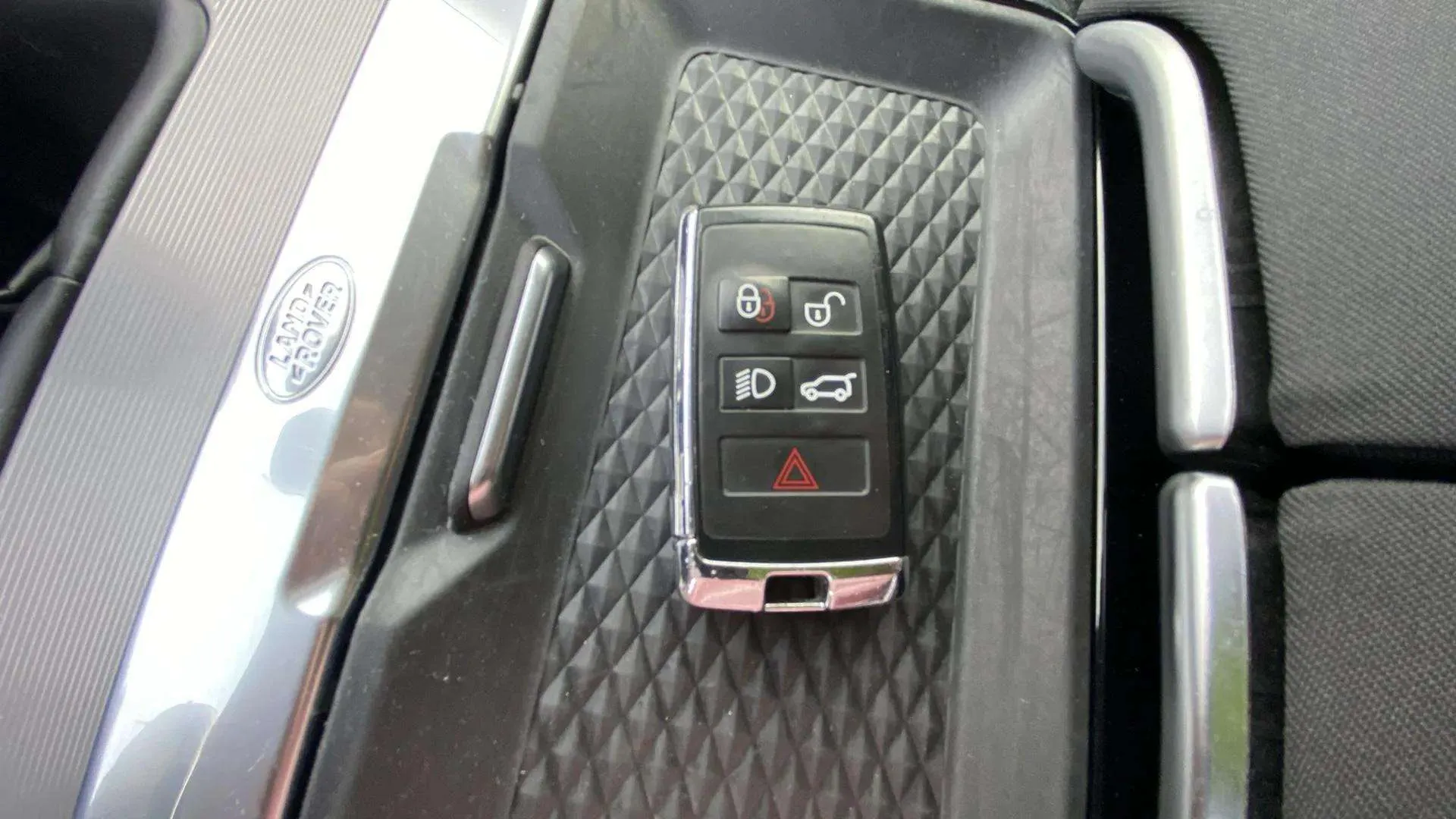 Land Rover Range Rover Evoque 2.0 D150 FWD - foto 17