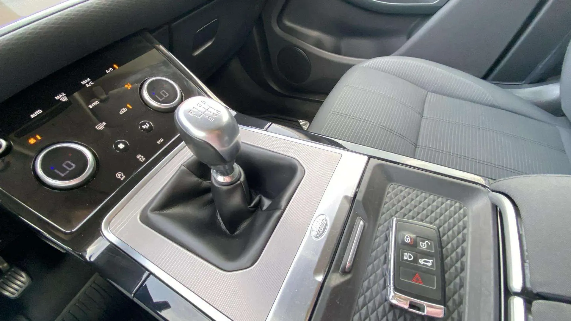 Land Rover Range Rover Evoque 2.0 D150 FWD - foto 21