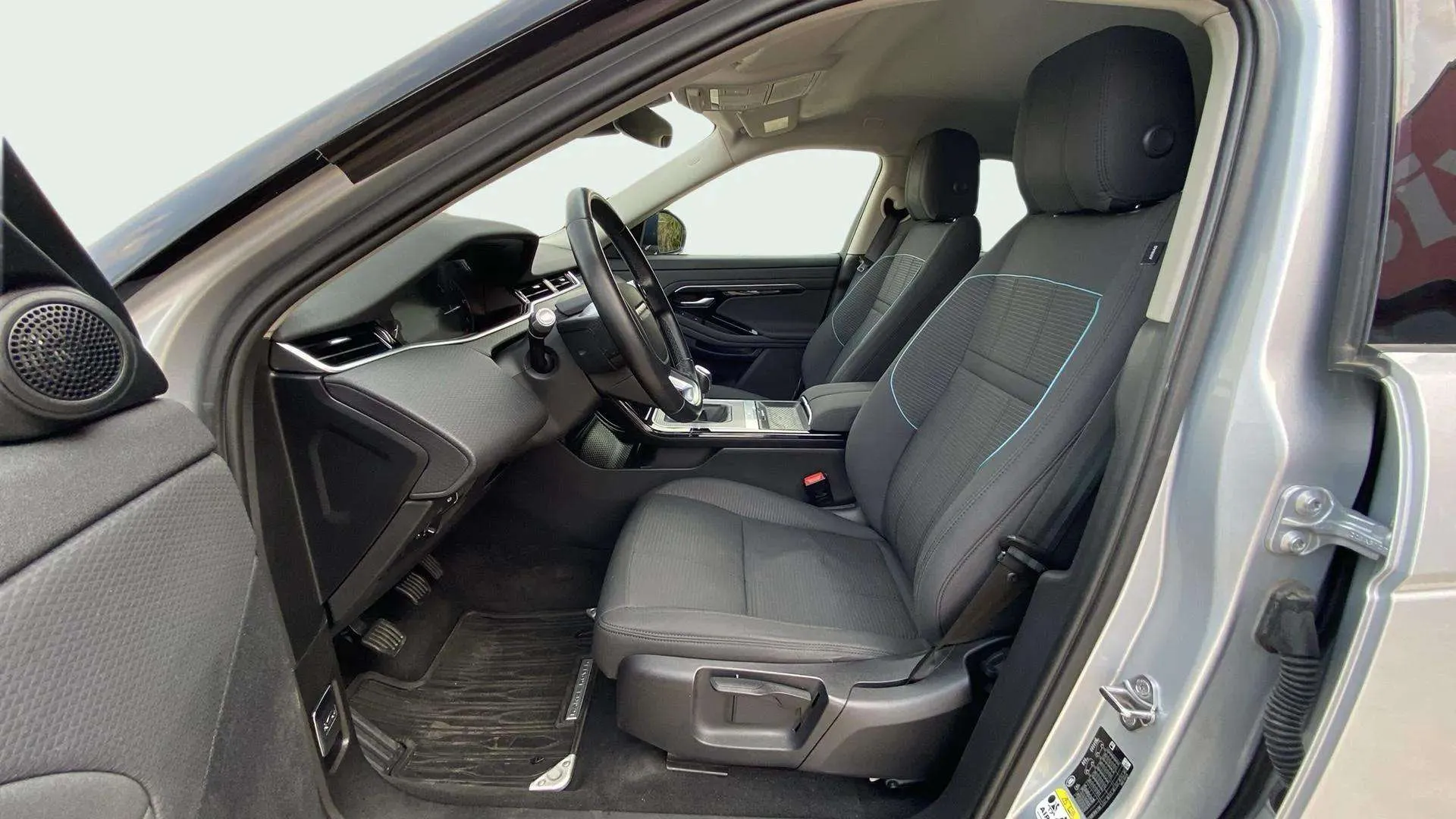 Land Rover Range Rover Evoque 2.0 D150 FWD - foto 10
