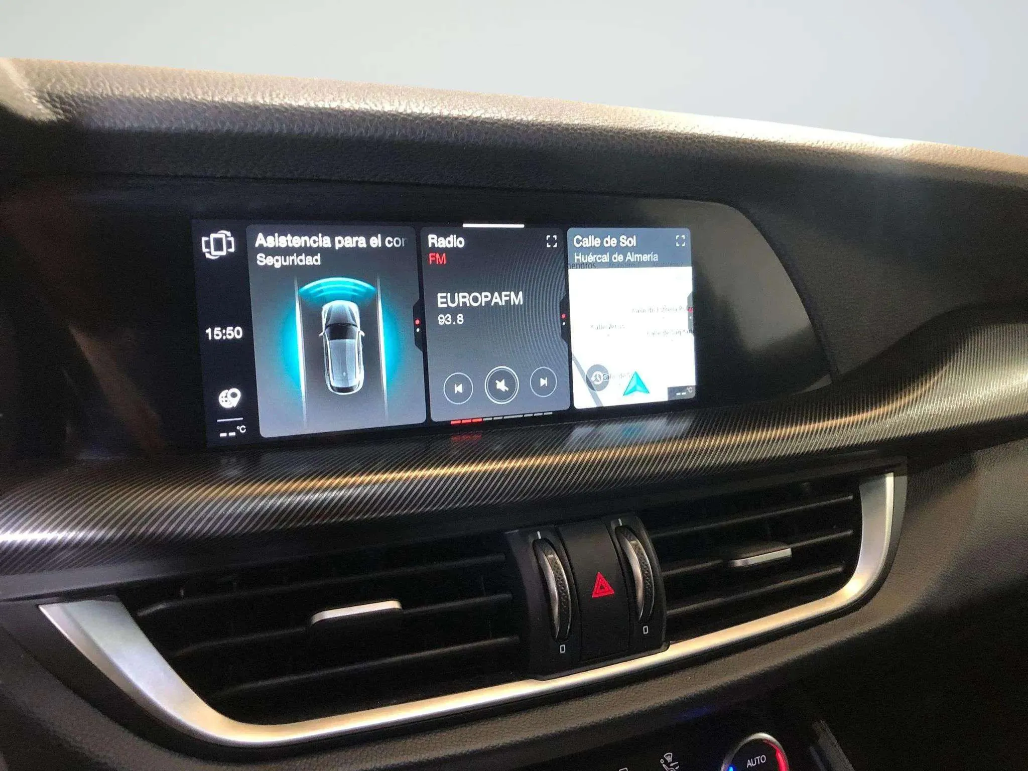 Alfa Romeo Stelvio 2.0 Gasolina Sprint Q4 - foto 9