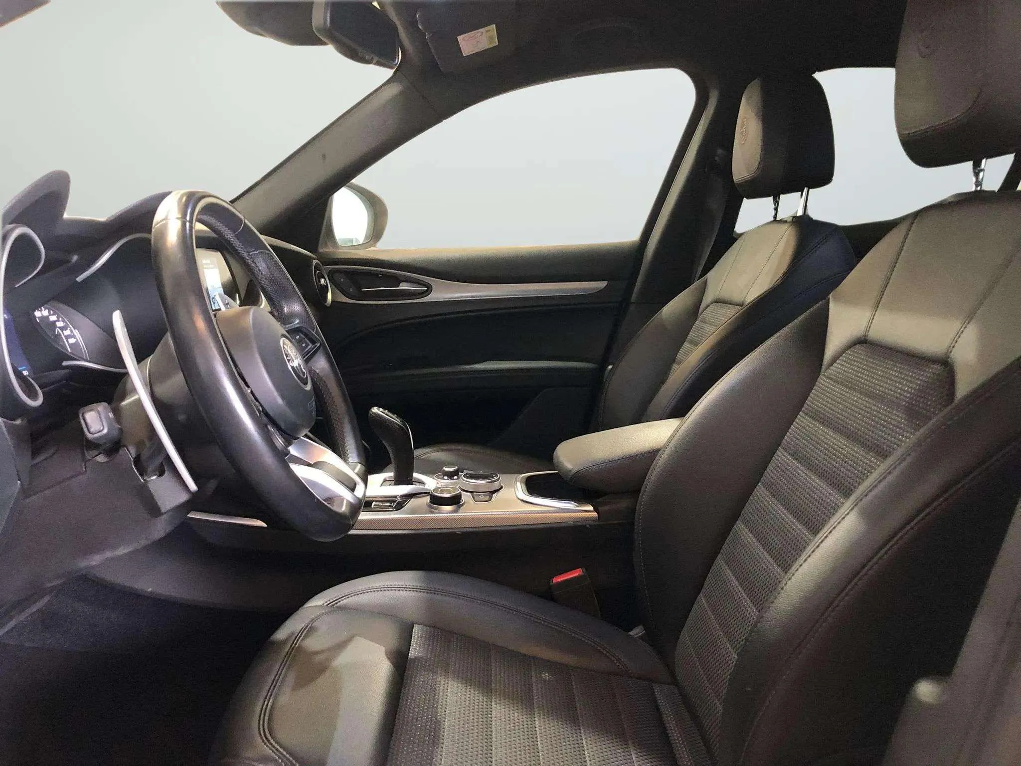 Alfa Romeo Stelvio 2.0 Gasolina Sprint Q4 - foto 7