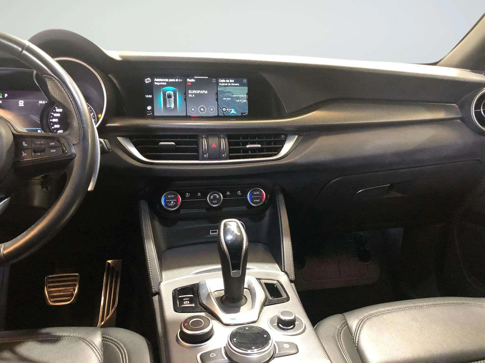 Alfa Romeo Stelvio 2.0 Gasolina Sprint Q4 - foto 6