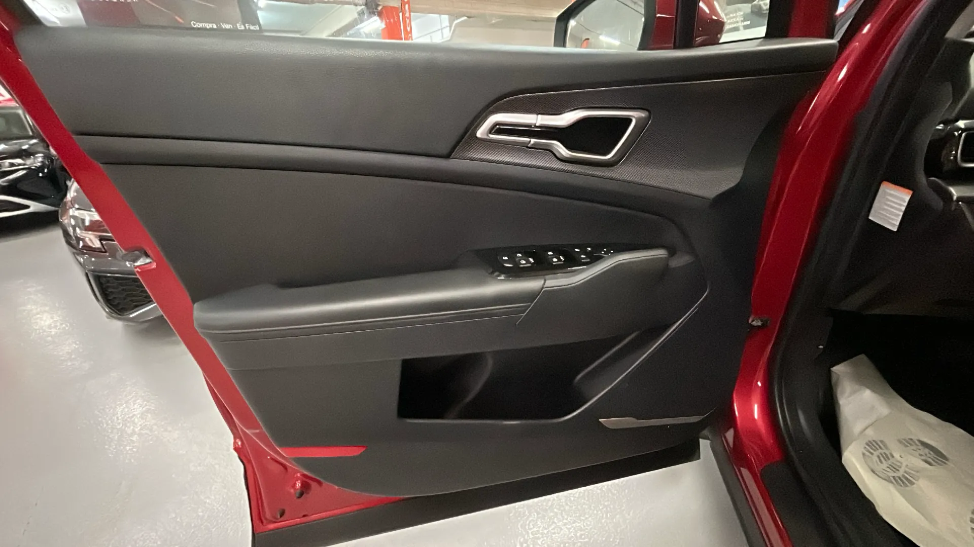 Kia Sportage 1.6 T-GDi PHEV Drive 4x4 - foto 17