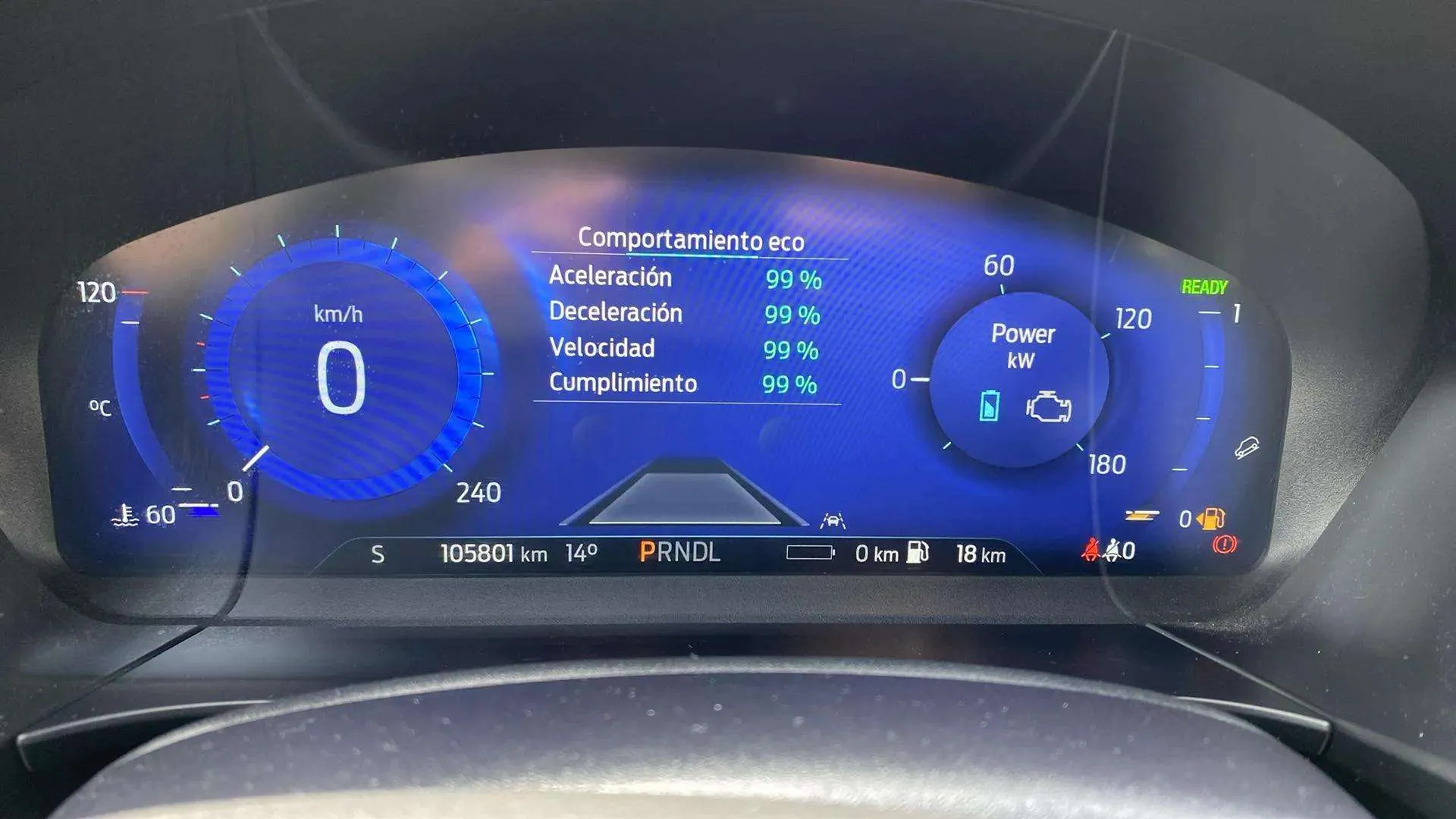 Ford Kuga ST-Line 2.5 Duratec PHEV - foto 12