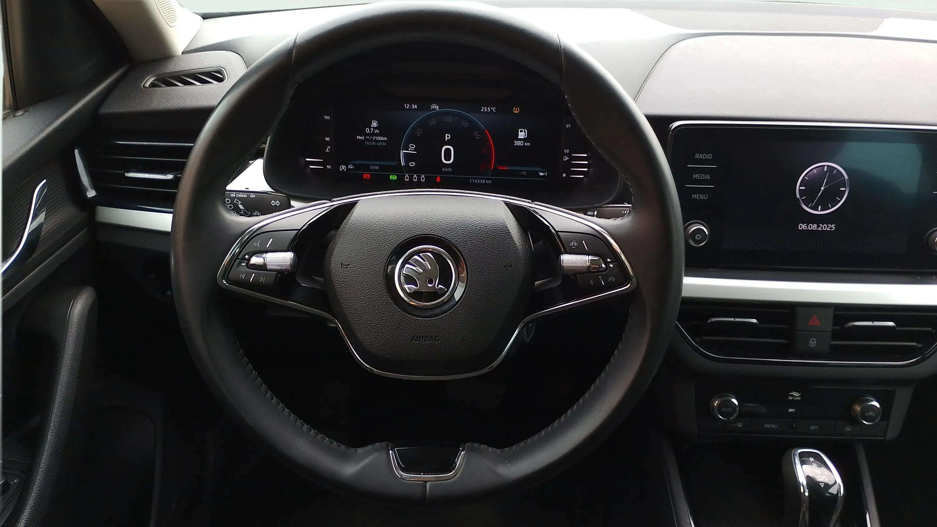 Škoda Kamiq 1.5 TSI DSG Ambition - foto 13