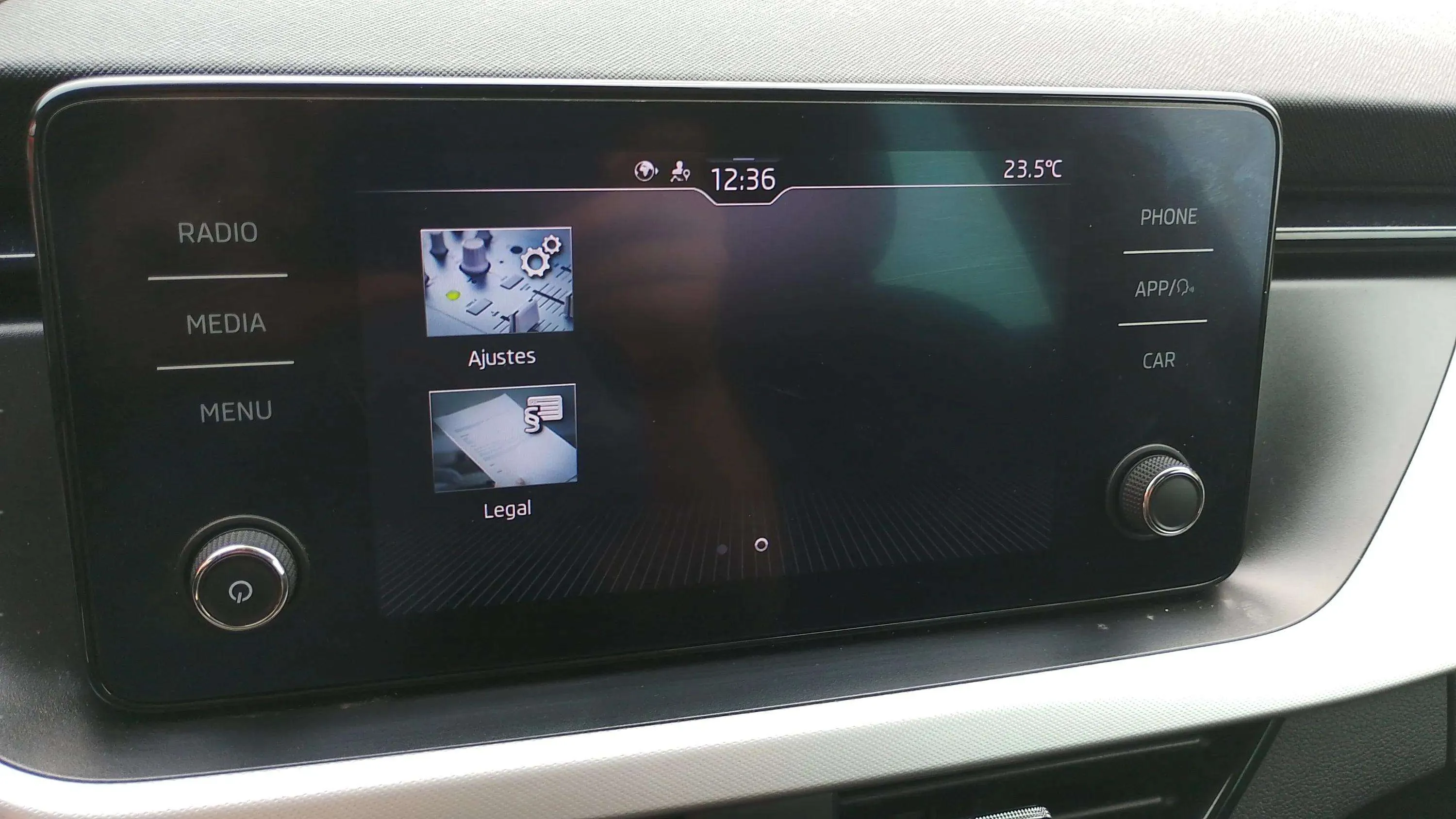Škoda Kamiq 1.5 TSI DSG Ambition - foto 23