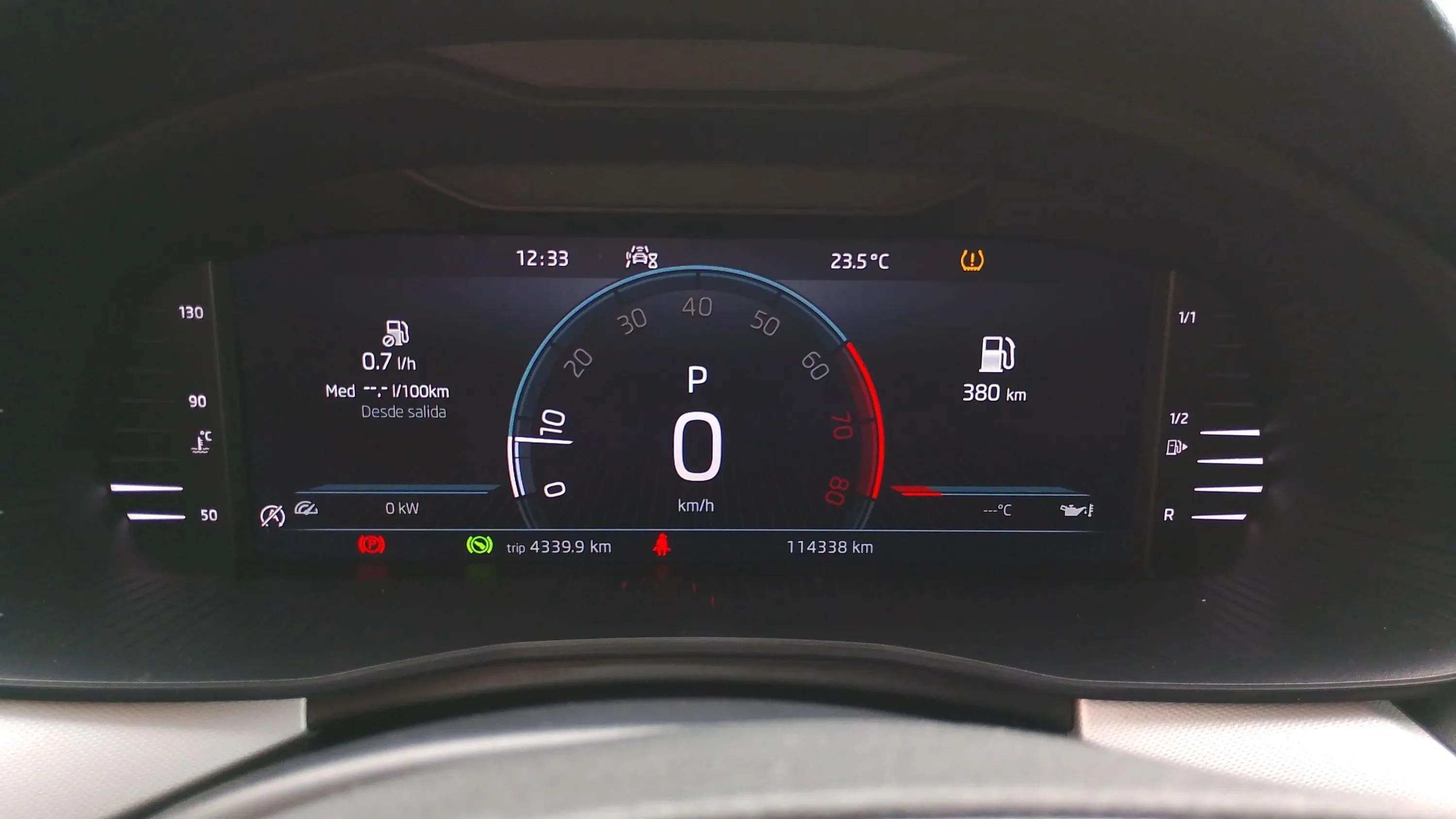 Škoda Kamiq 1.5 TSI DSG Ambition - foto 17