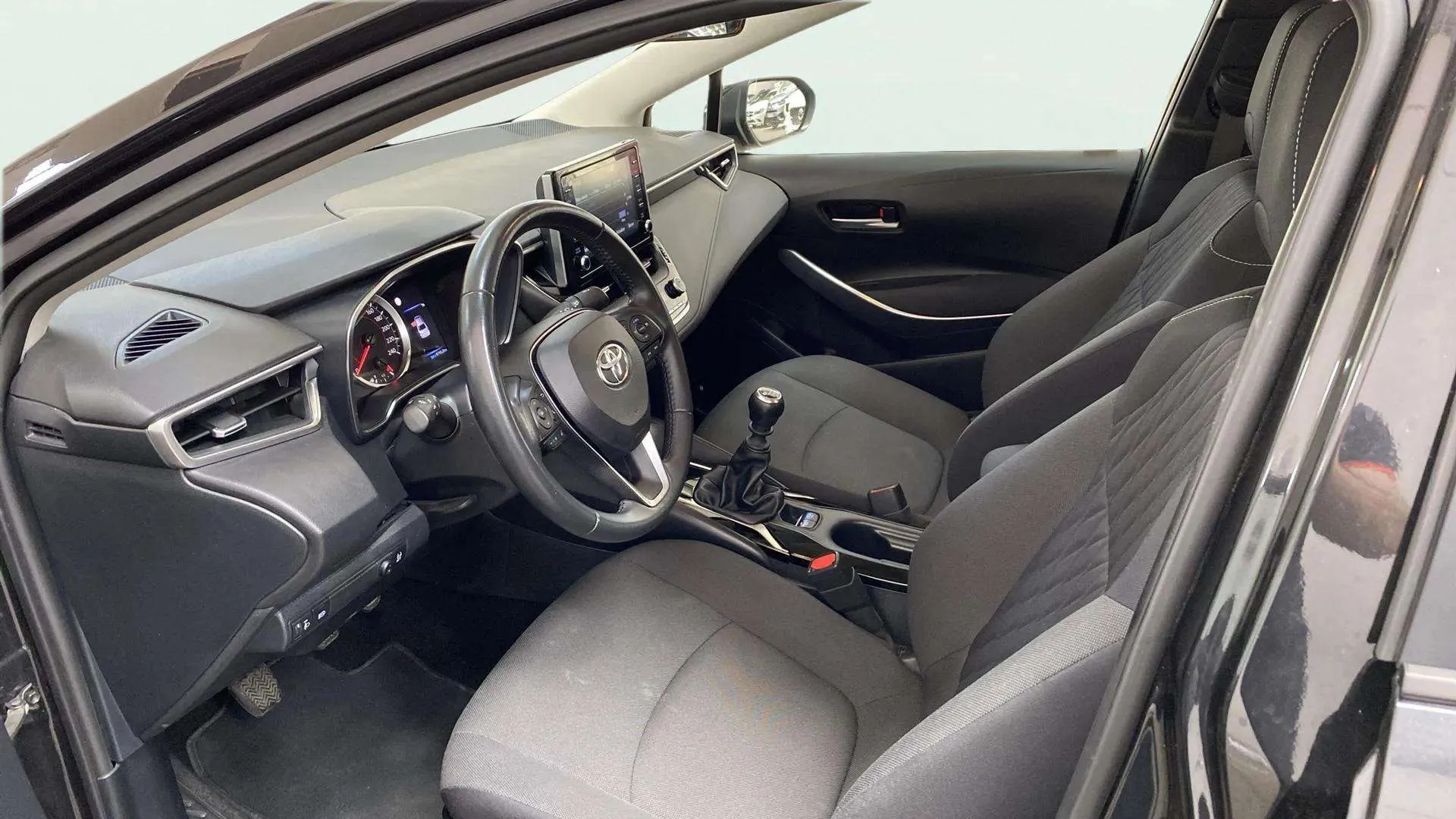 Toyota Corolla Active Plus - foto 13