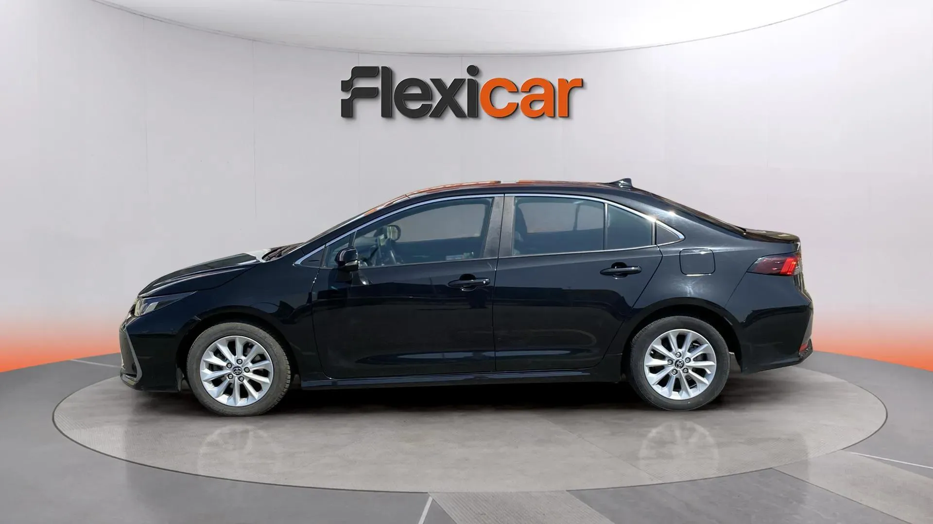 Toyota Corolla Active Plus - foto 4