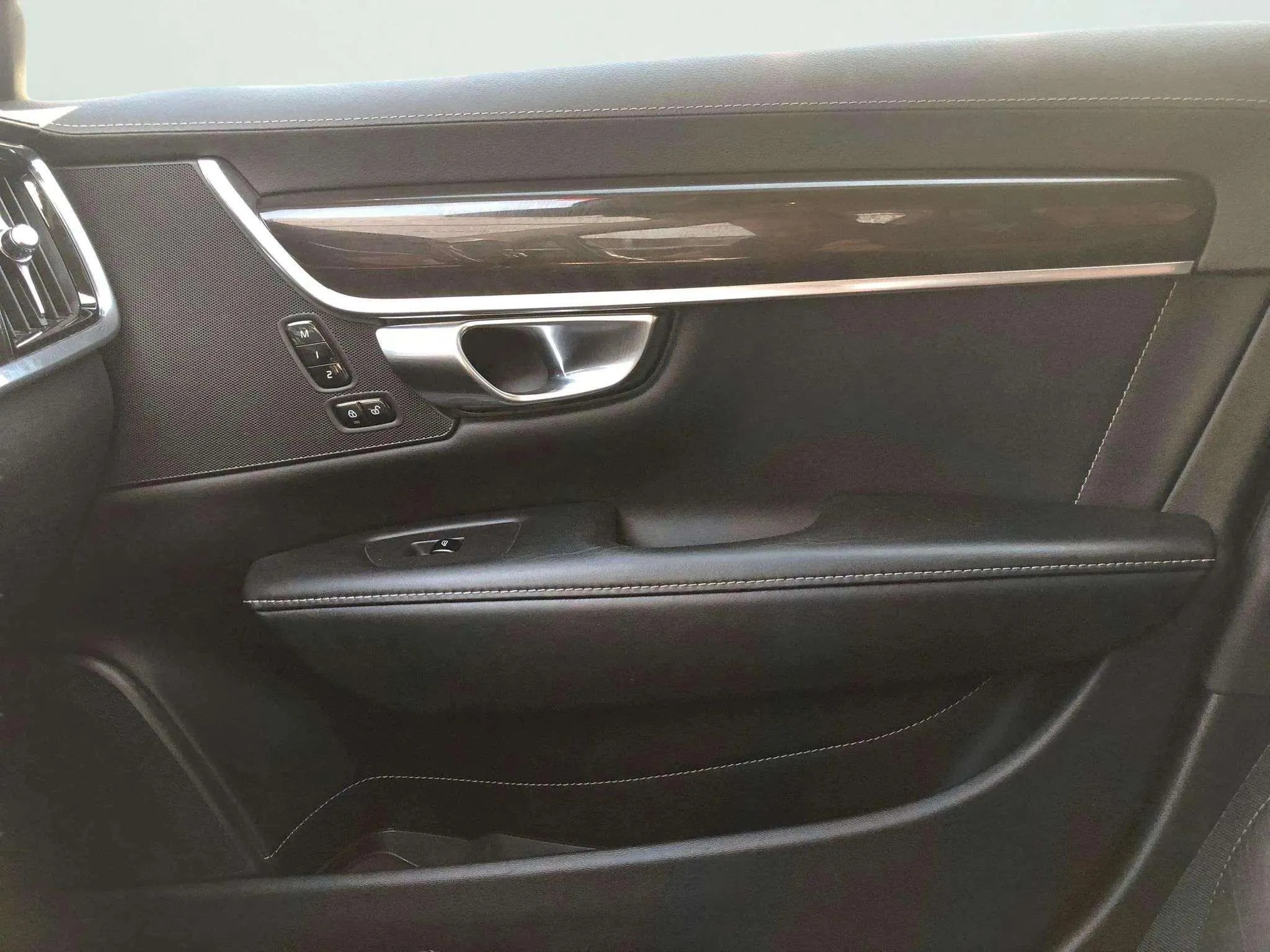 Volvo V90 2.0 T8 AWD Inscription - foto 19