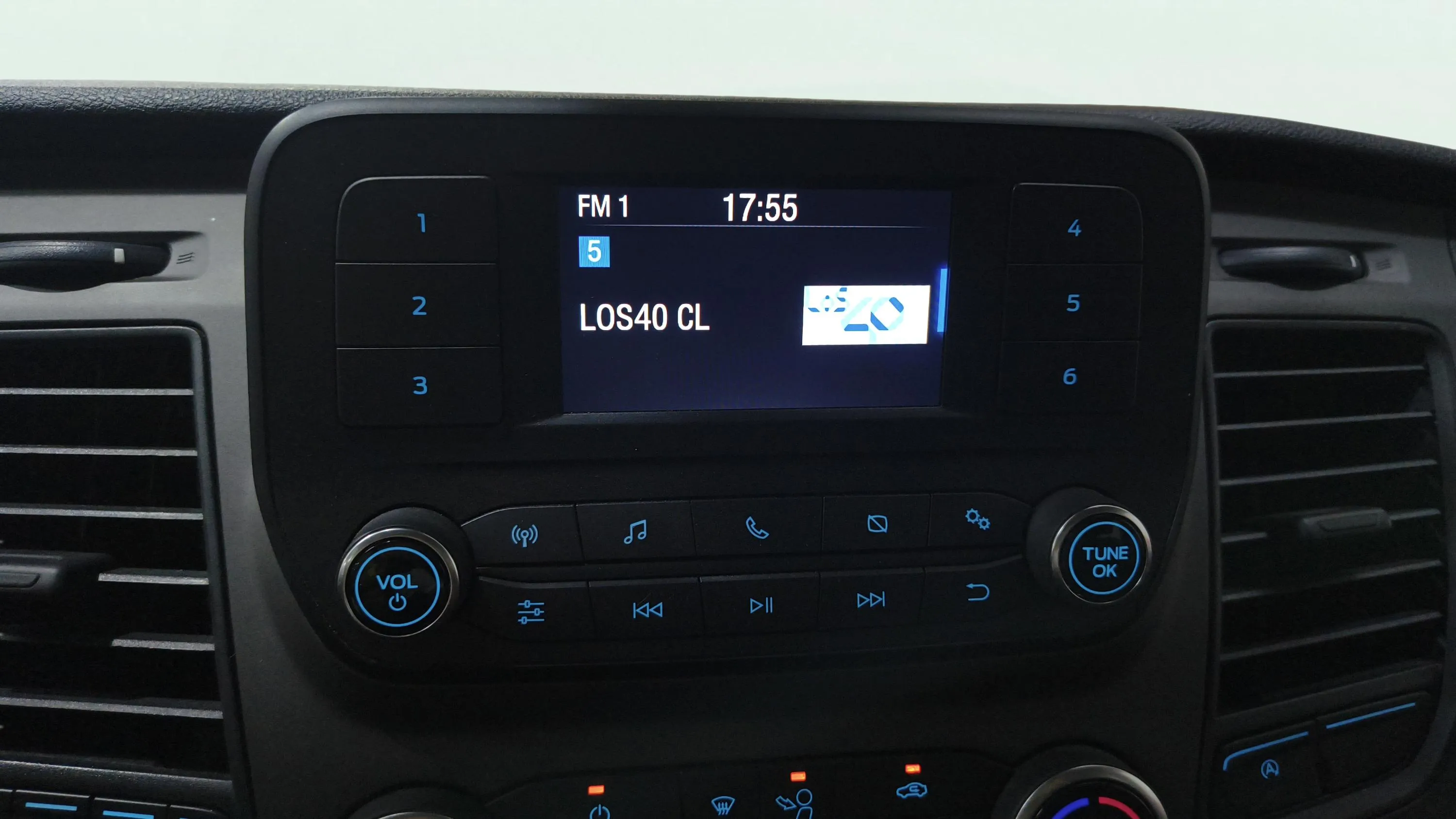 Ford Transit Custom 2.0 EcoBlue L2 Titanium - foto 21