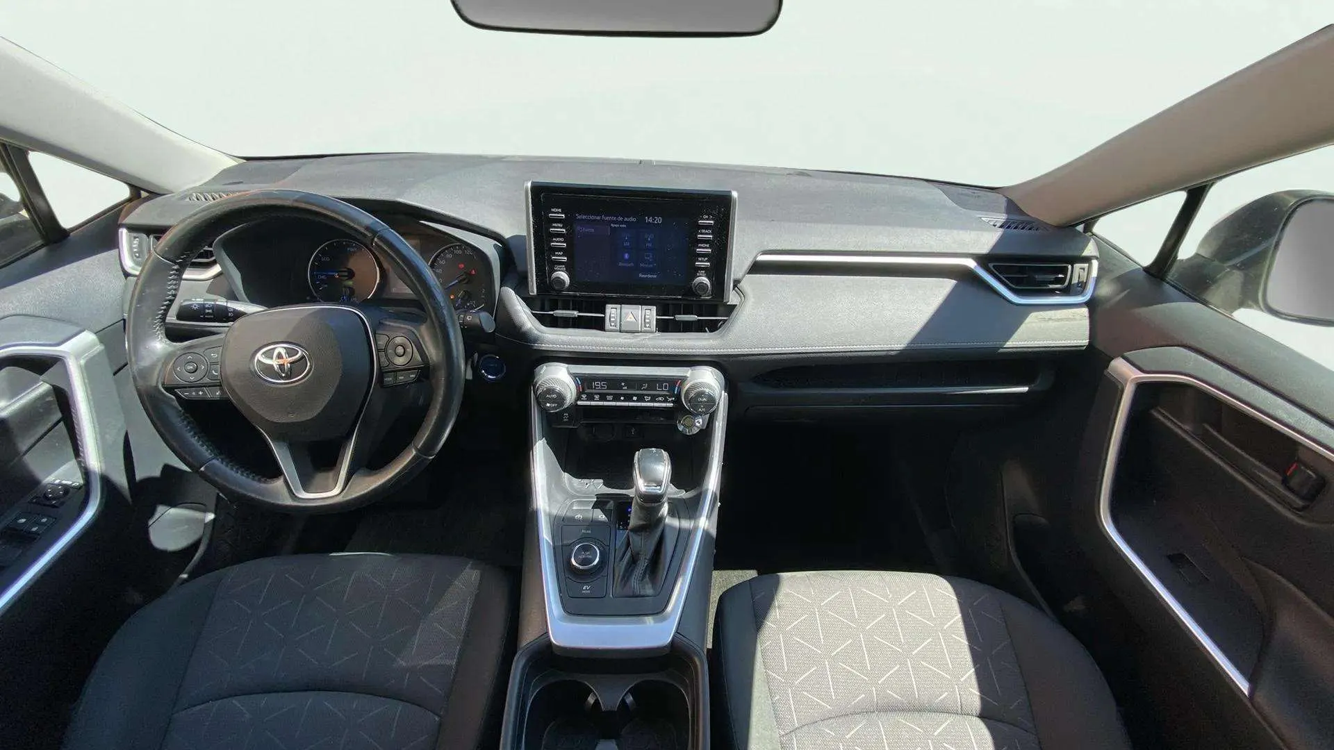 Toyota RAV4 2.5l 220H Business 4WD - foto 8